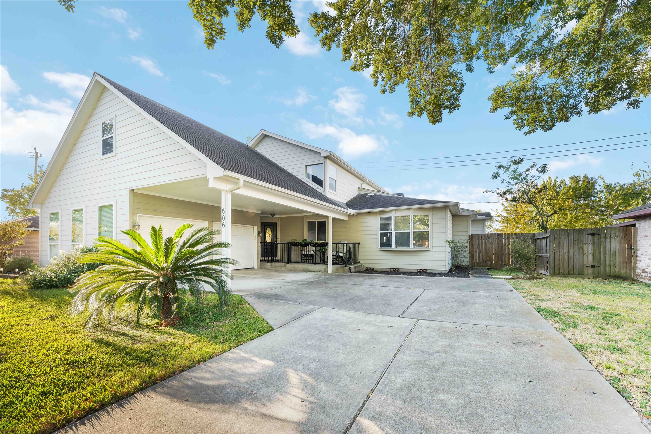 Listing photo 1