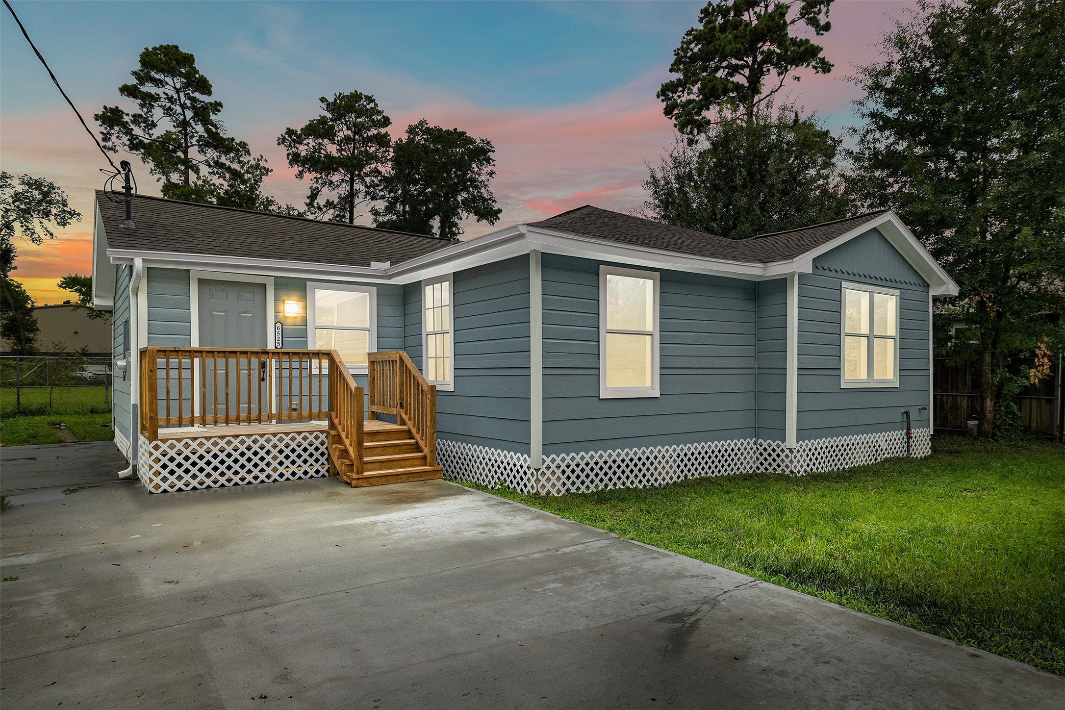 Listing photo 1
