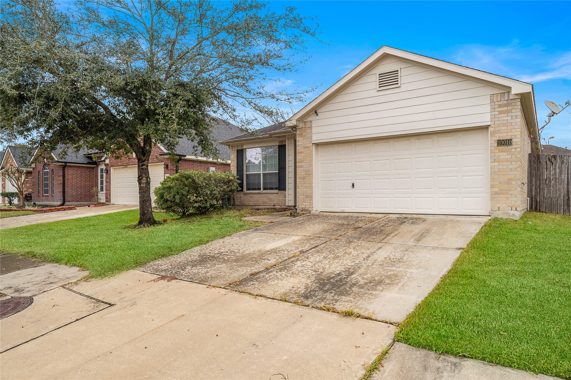 Listing photo 1
