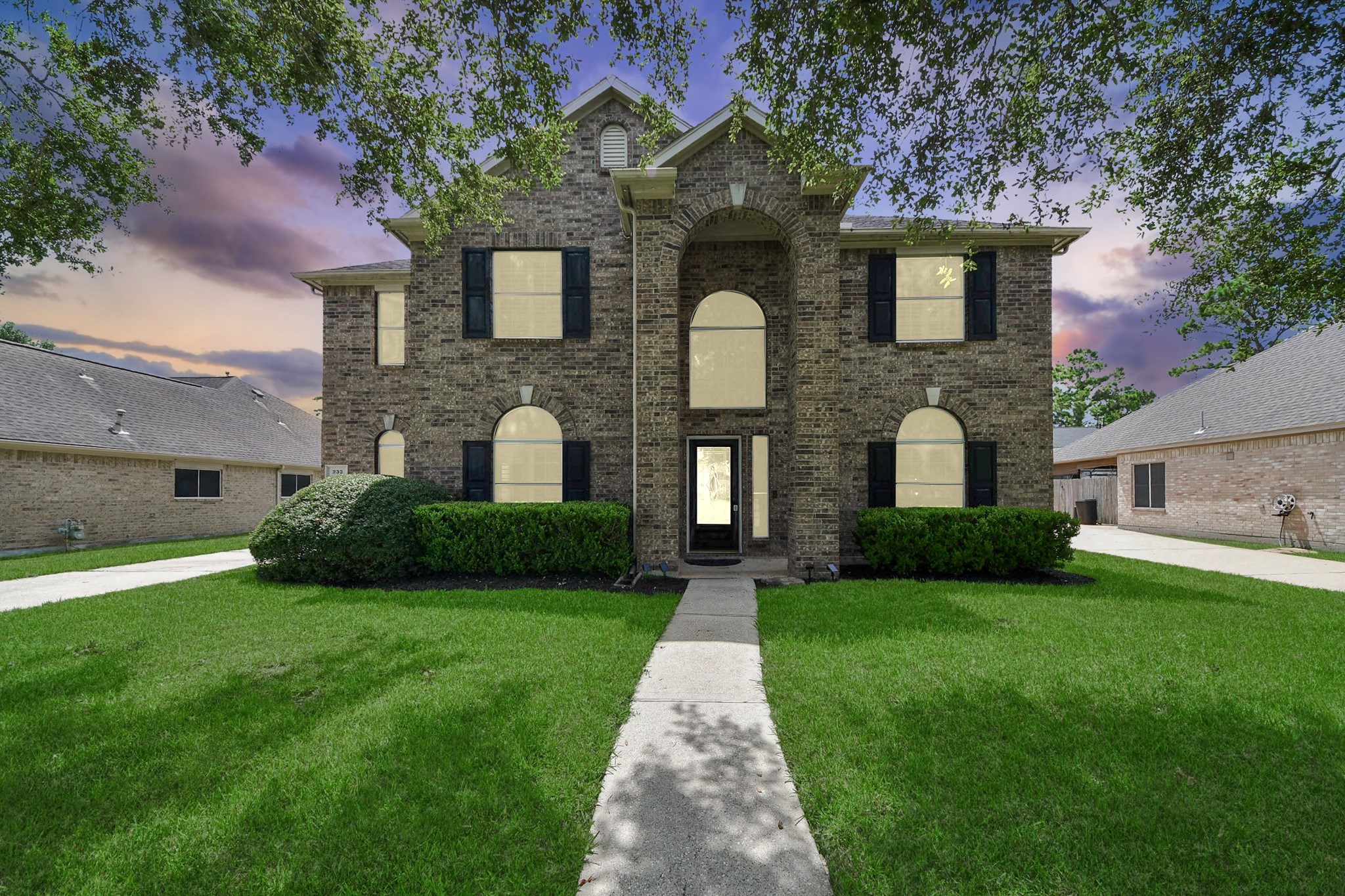 Listing photo 1