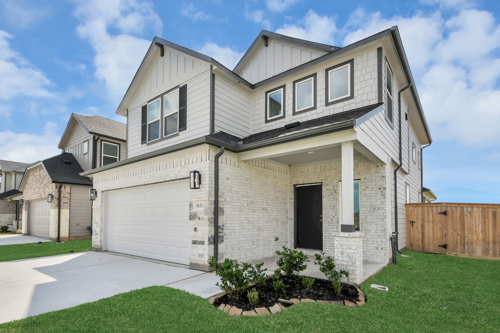Listing photo 1