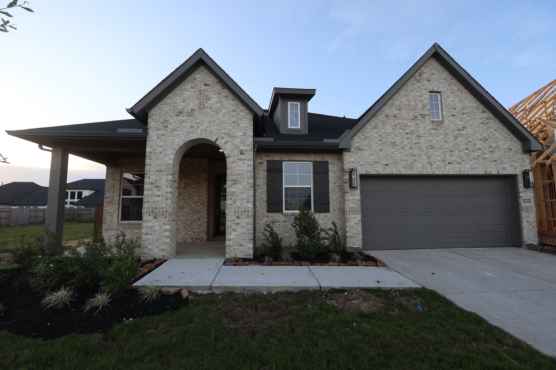 Listing photo 1
