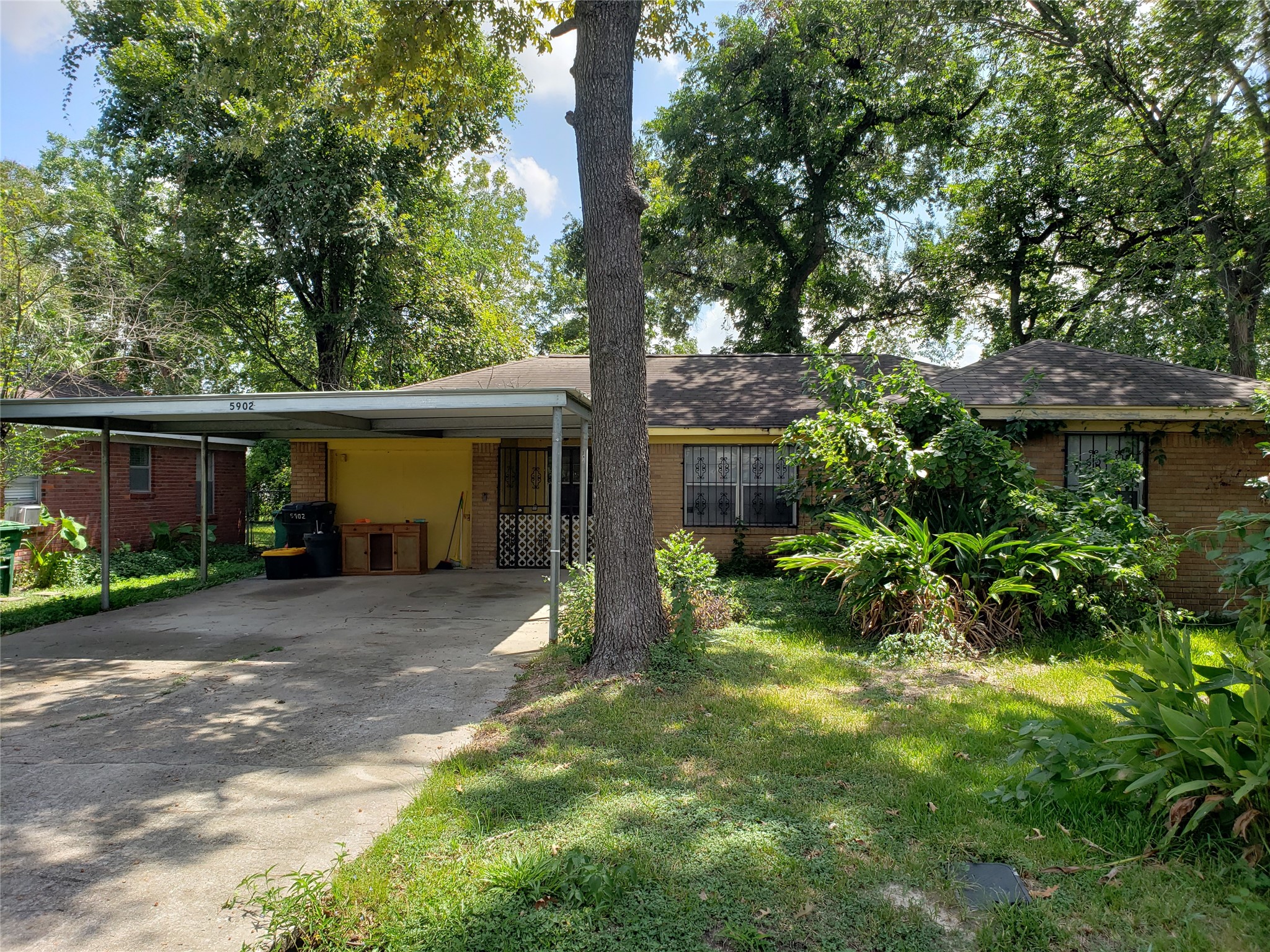 Listing photo 3