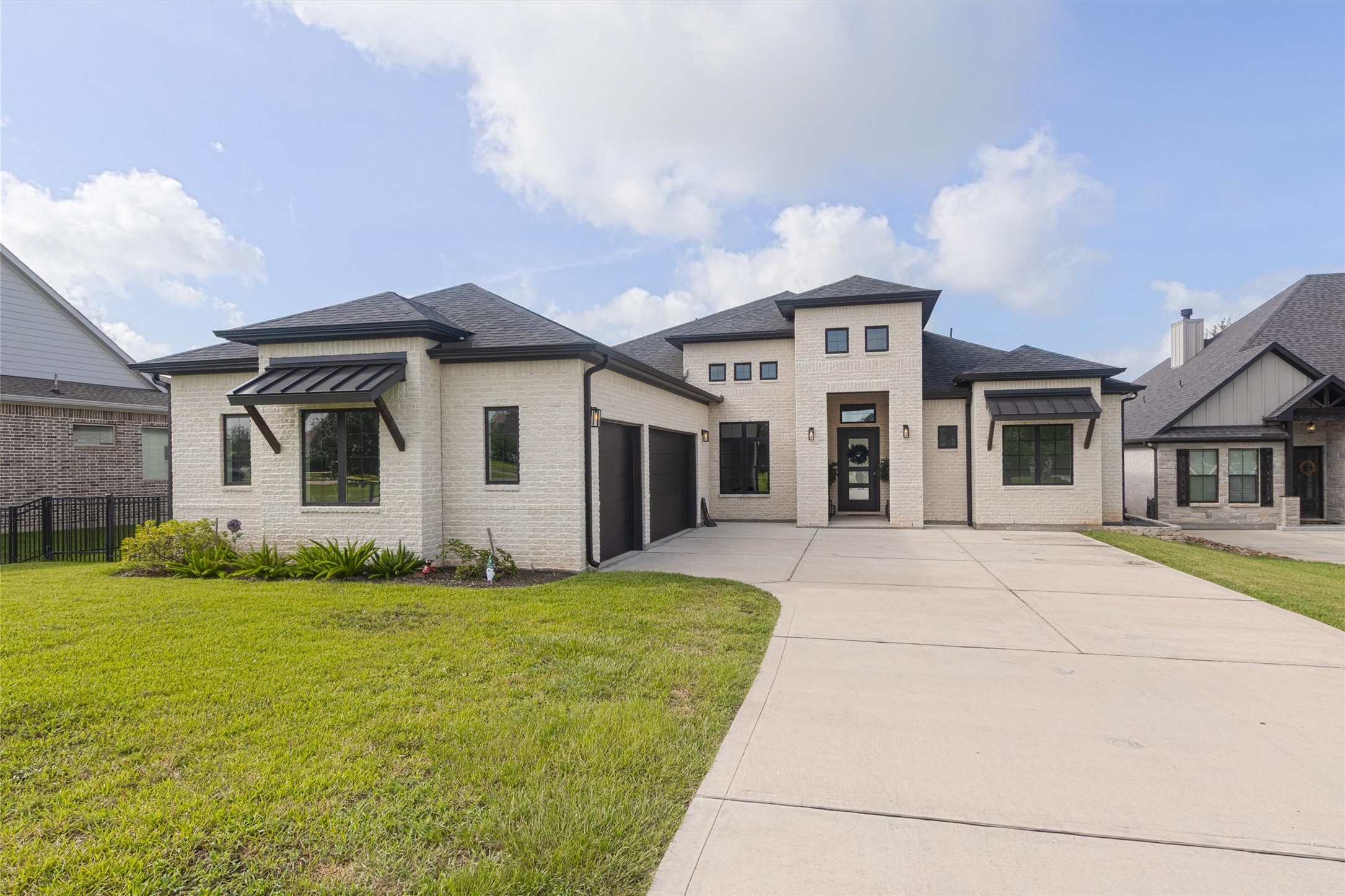 Listing photo 1