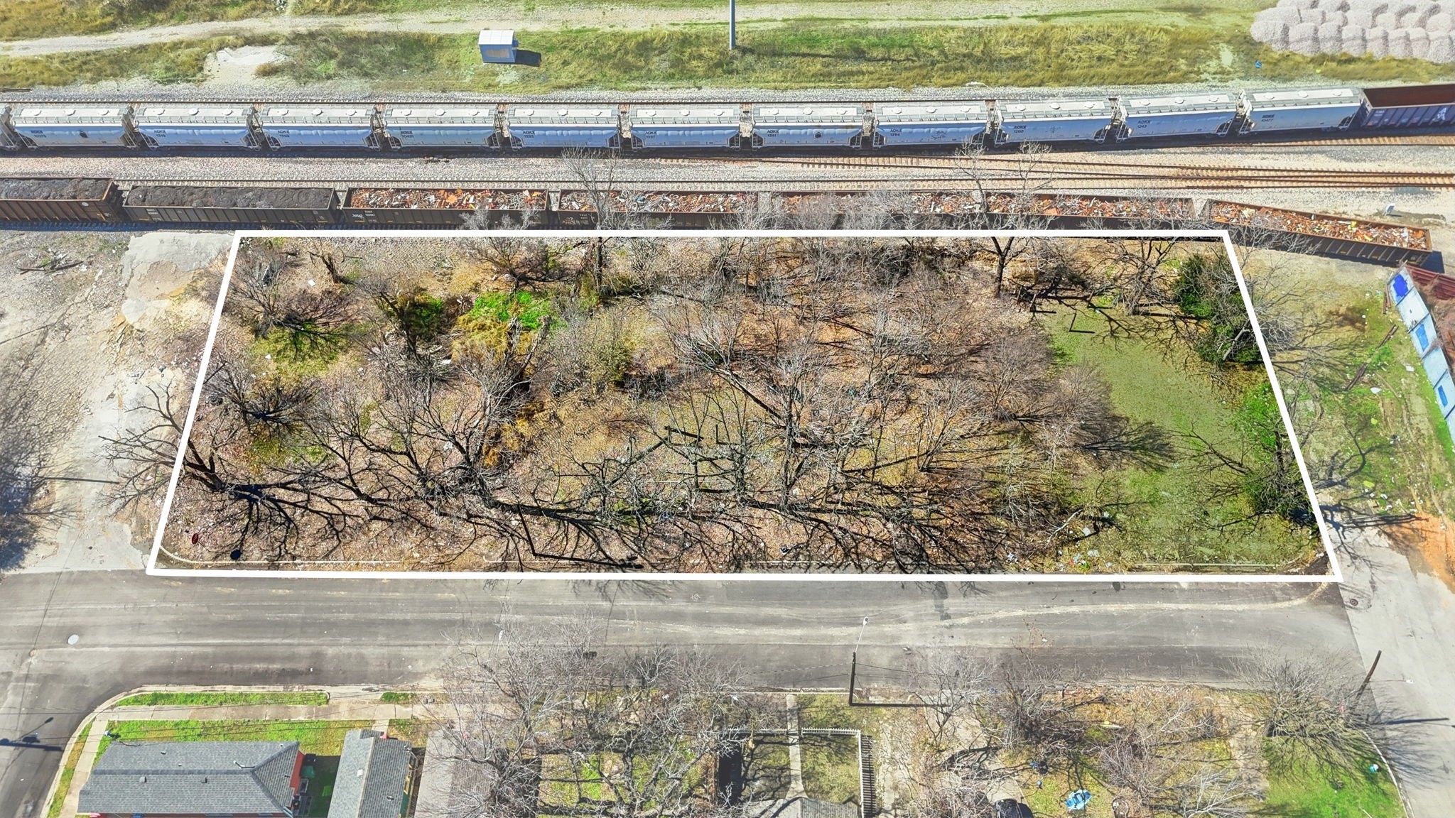 Listing photo 4