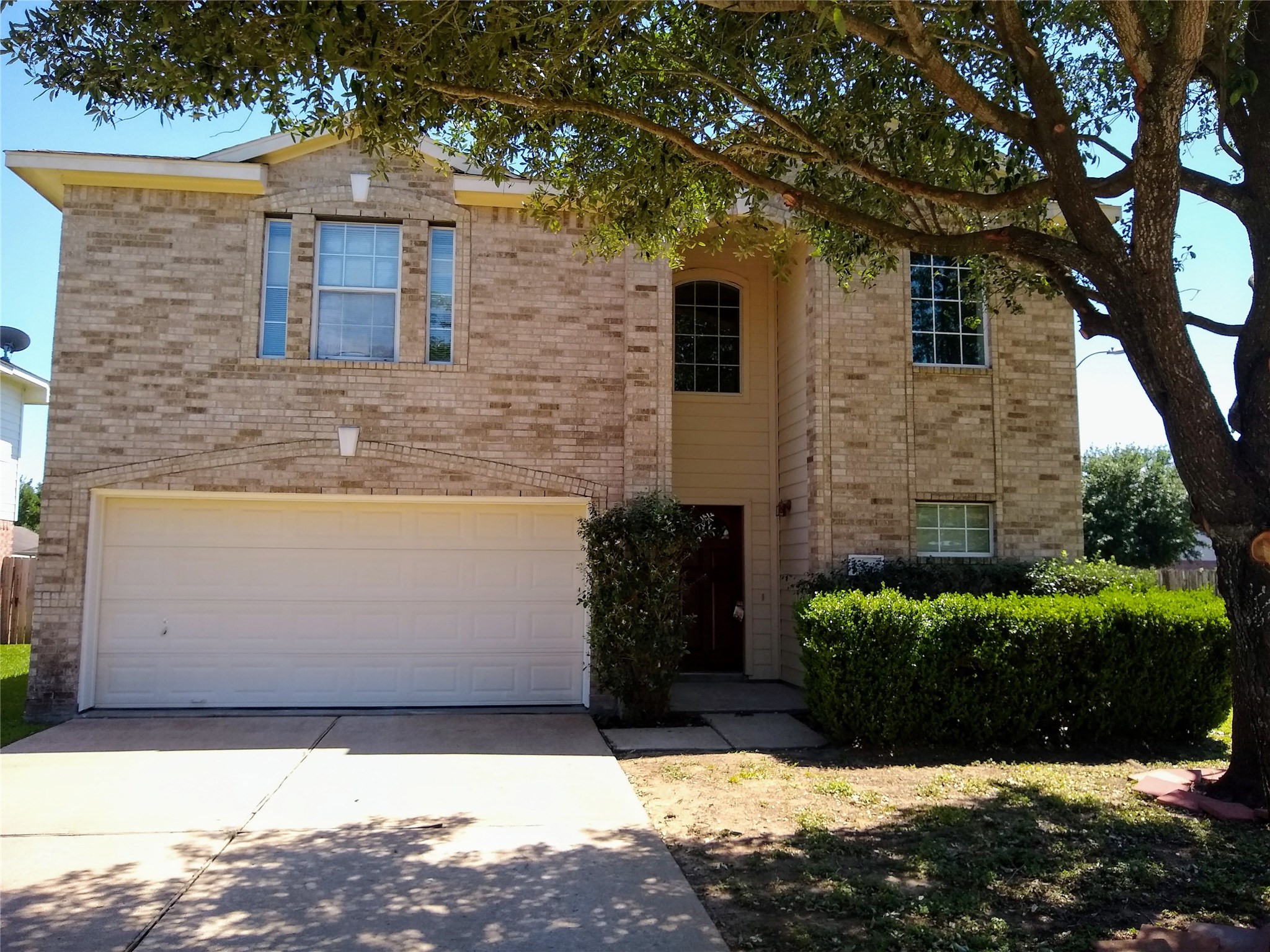 Listing photo 1