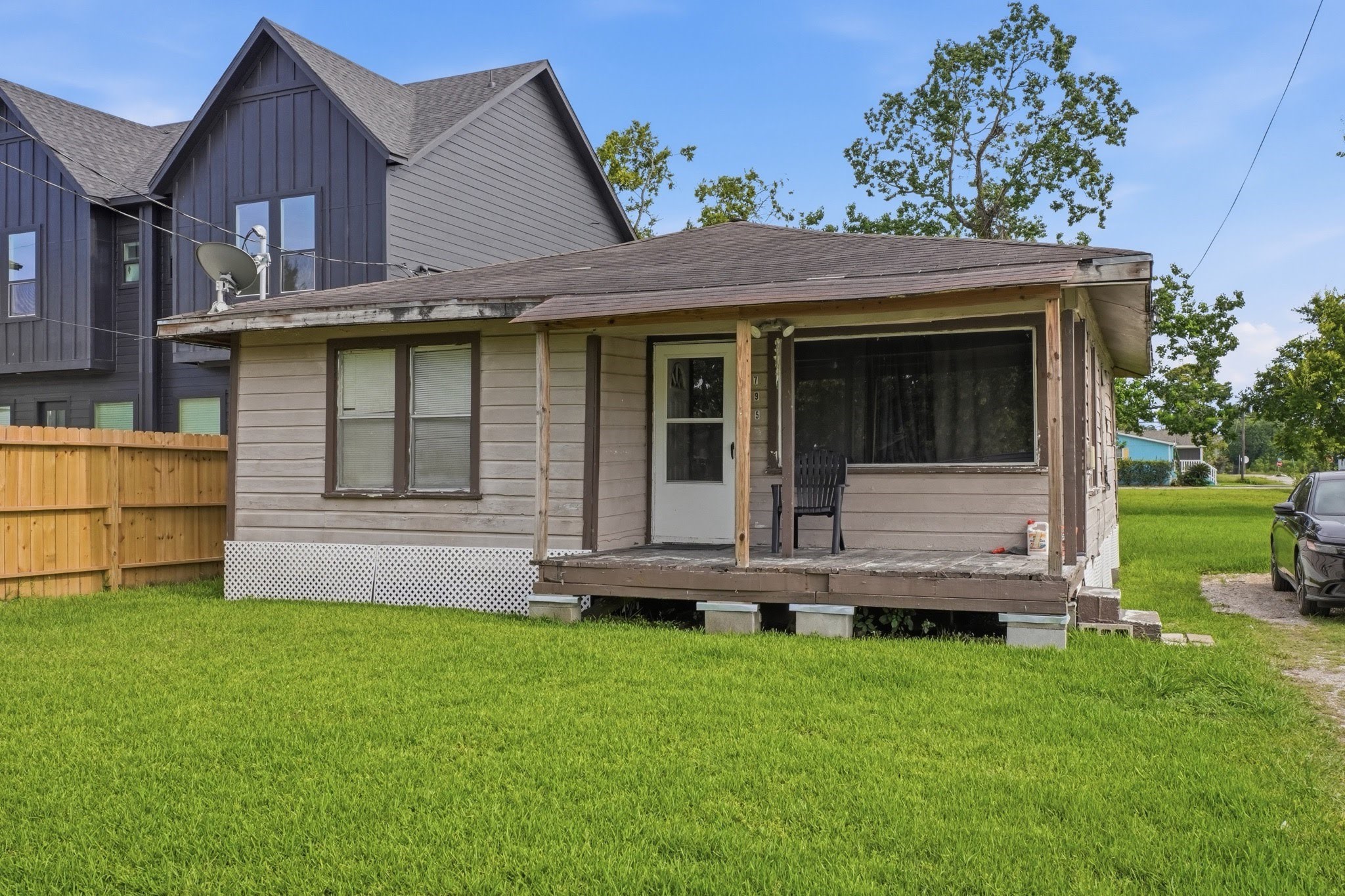 Listing photo 1