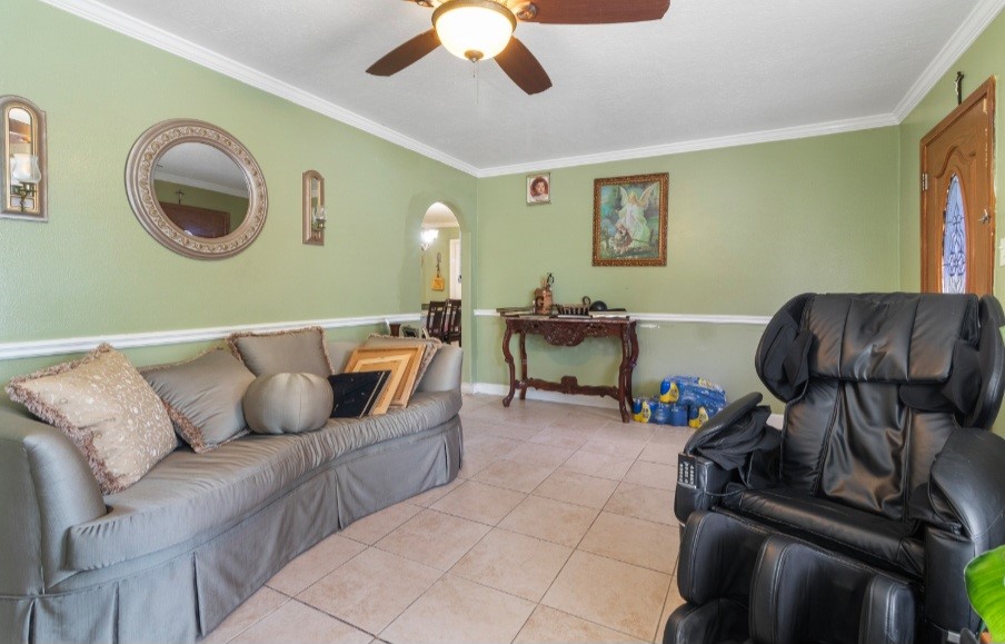 Listing photo 5