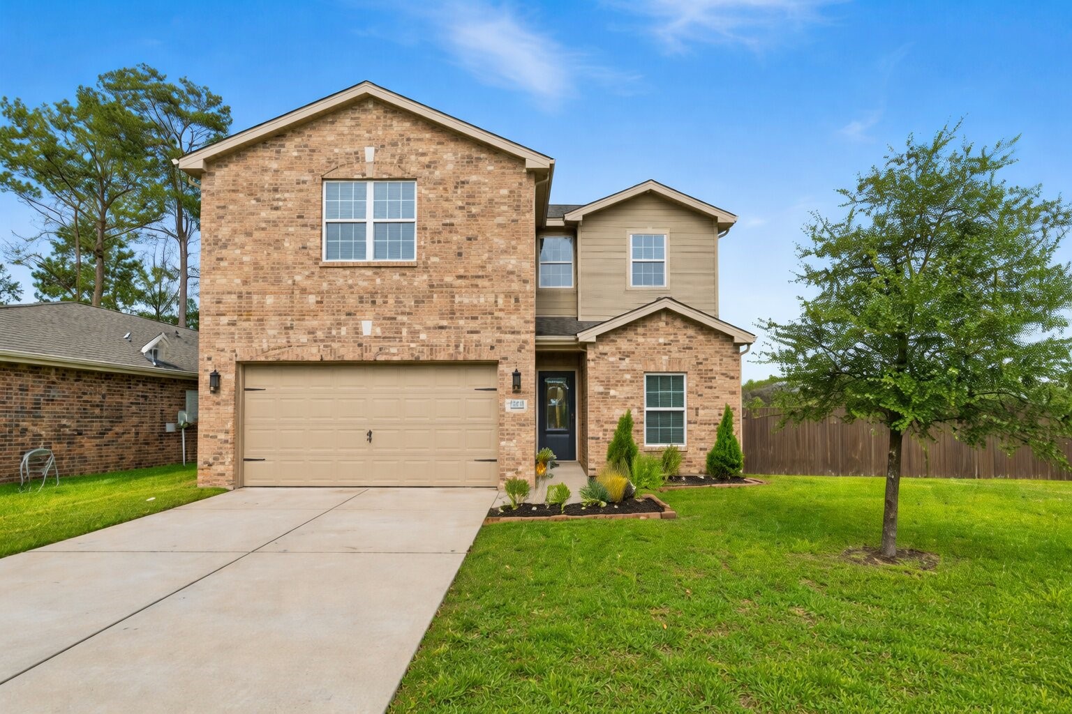 Listing photo 1