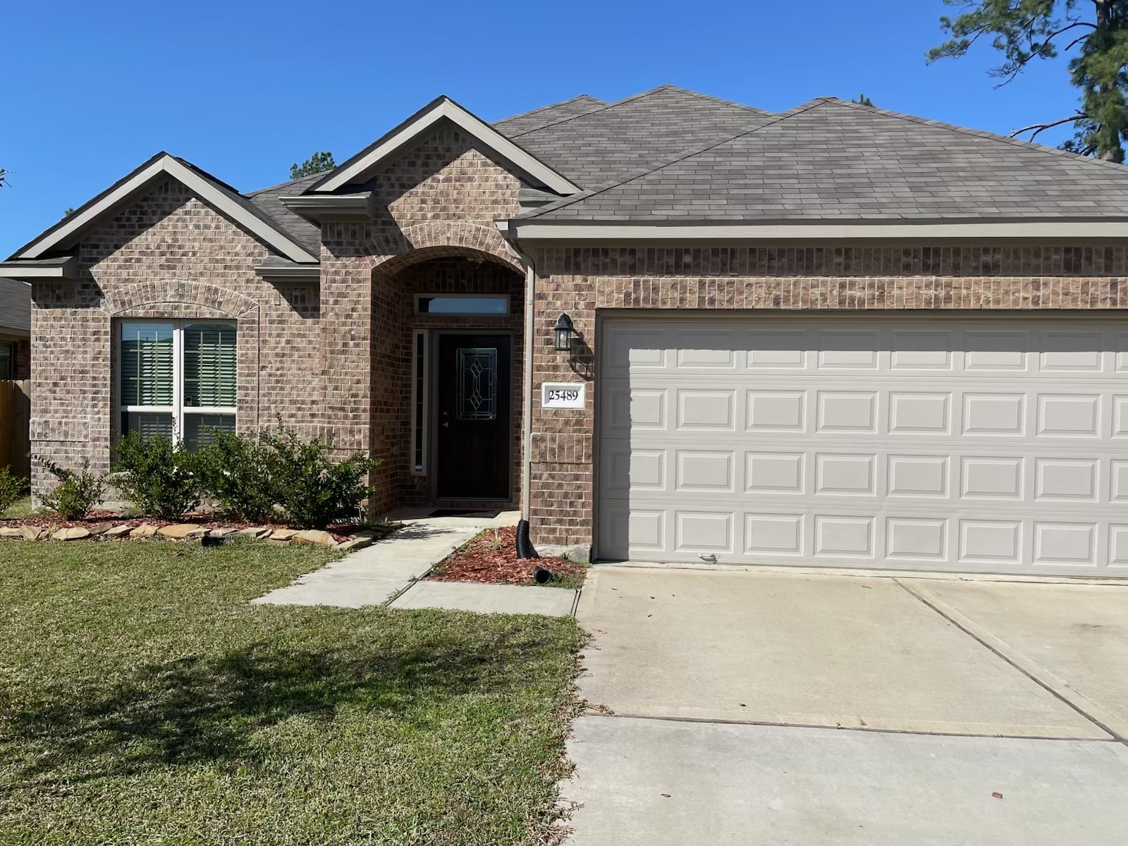 Listing photo 1