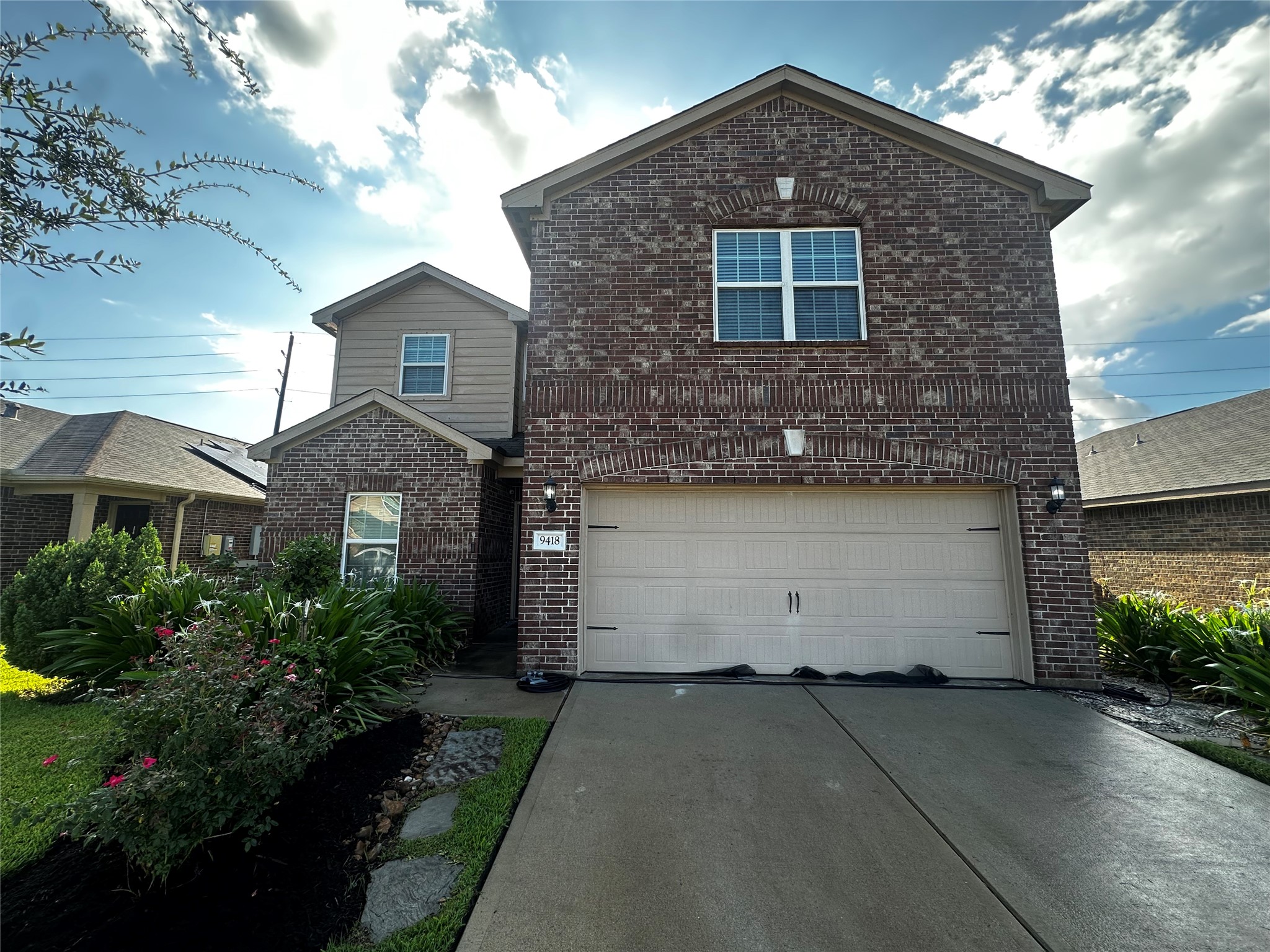Listing photo 1