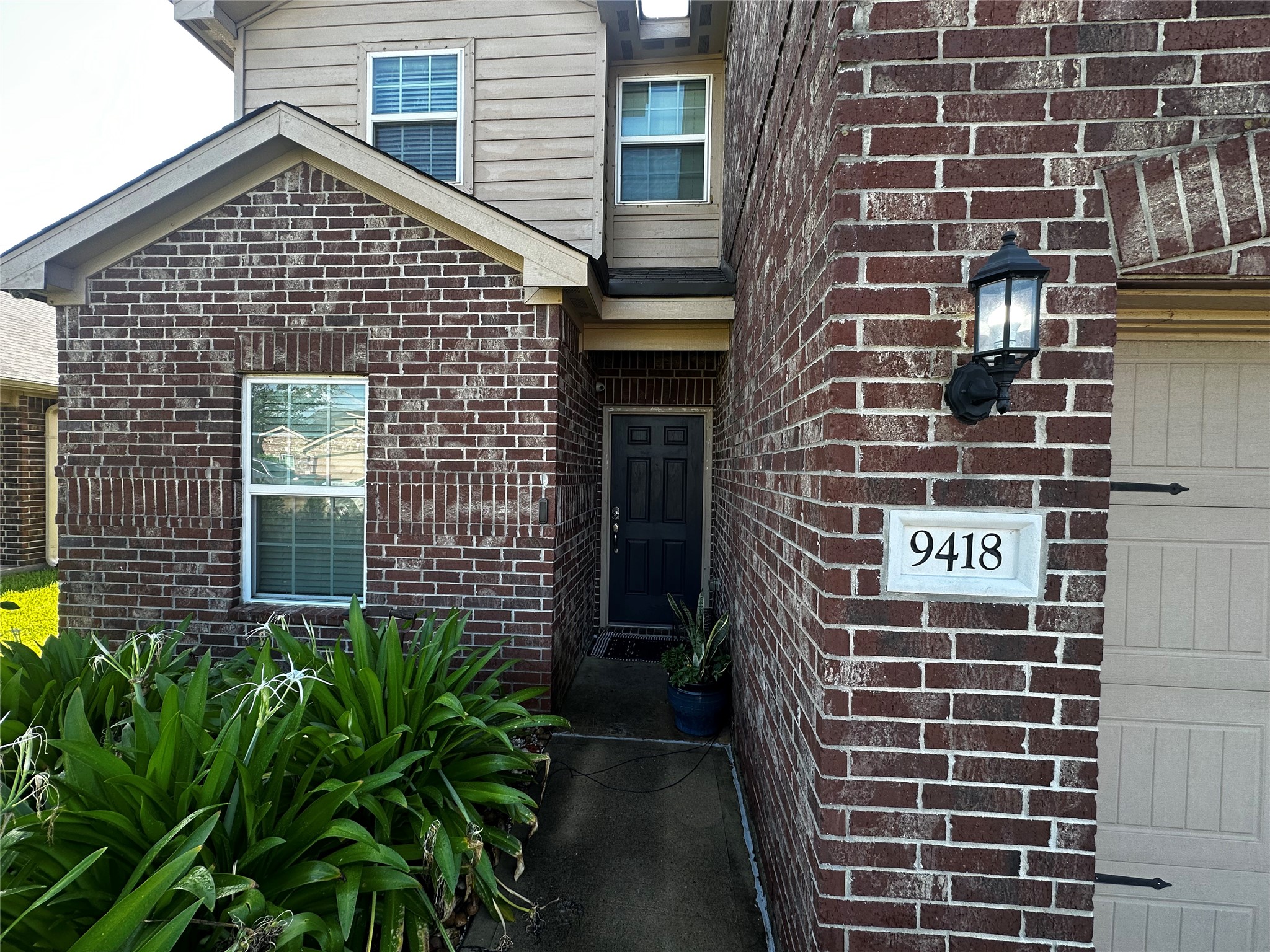 Listing photo 3