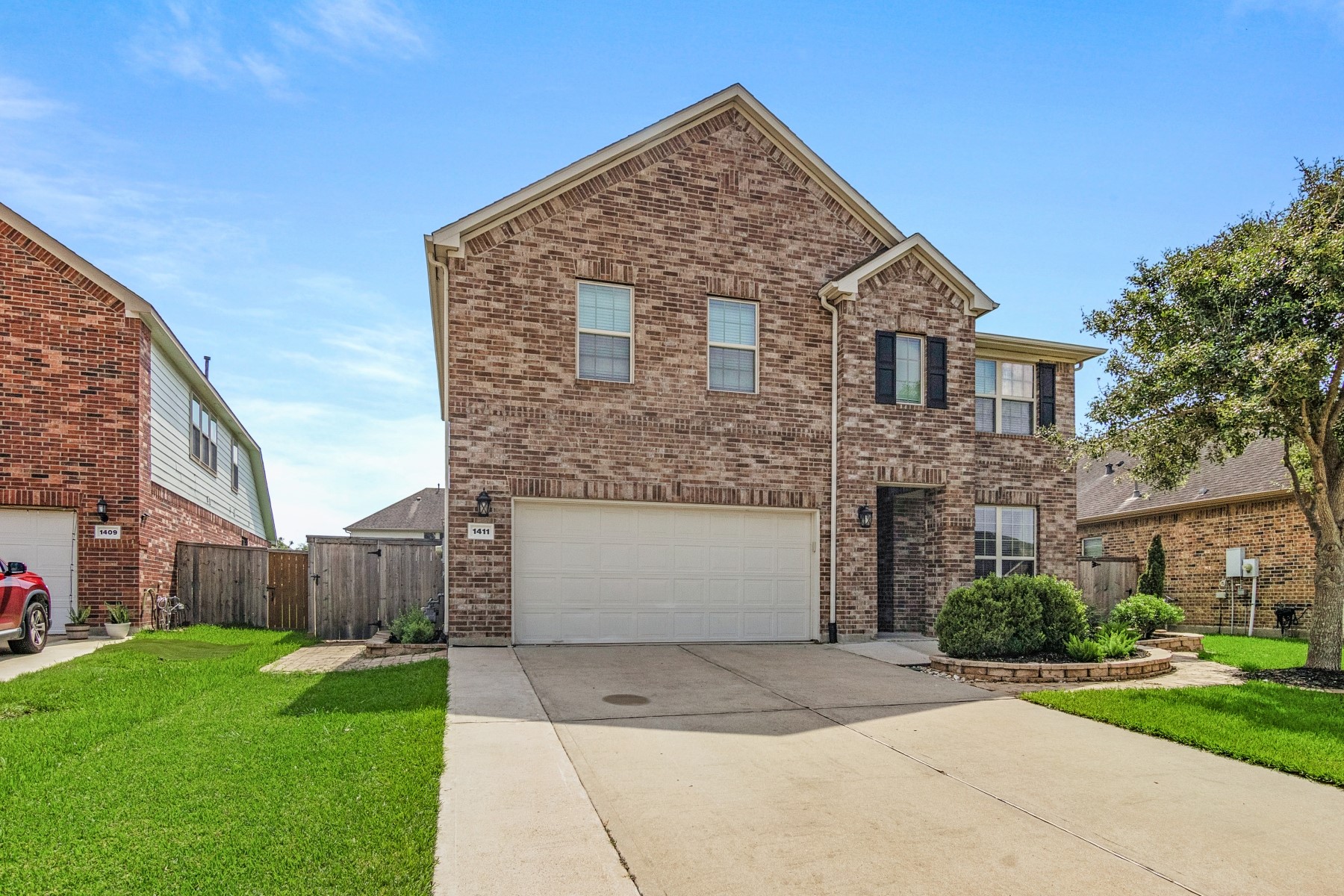 Listing photo 1