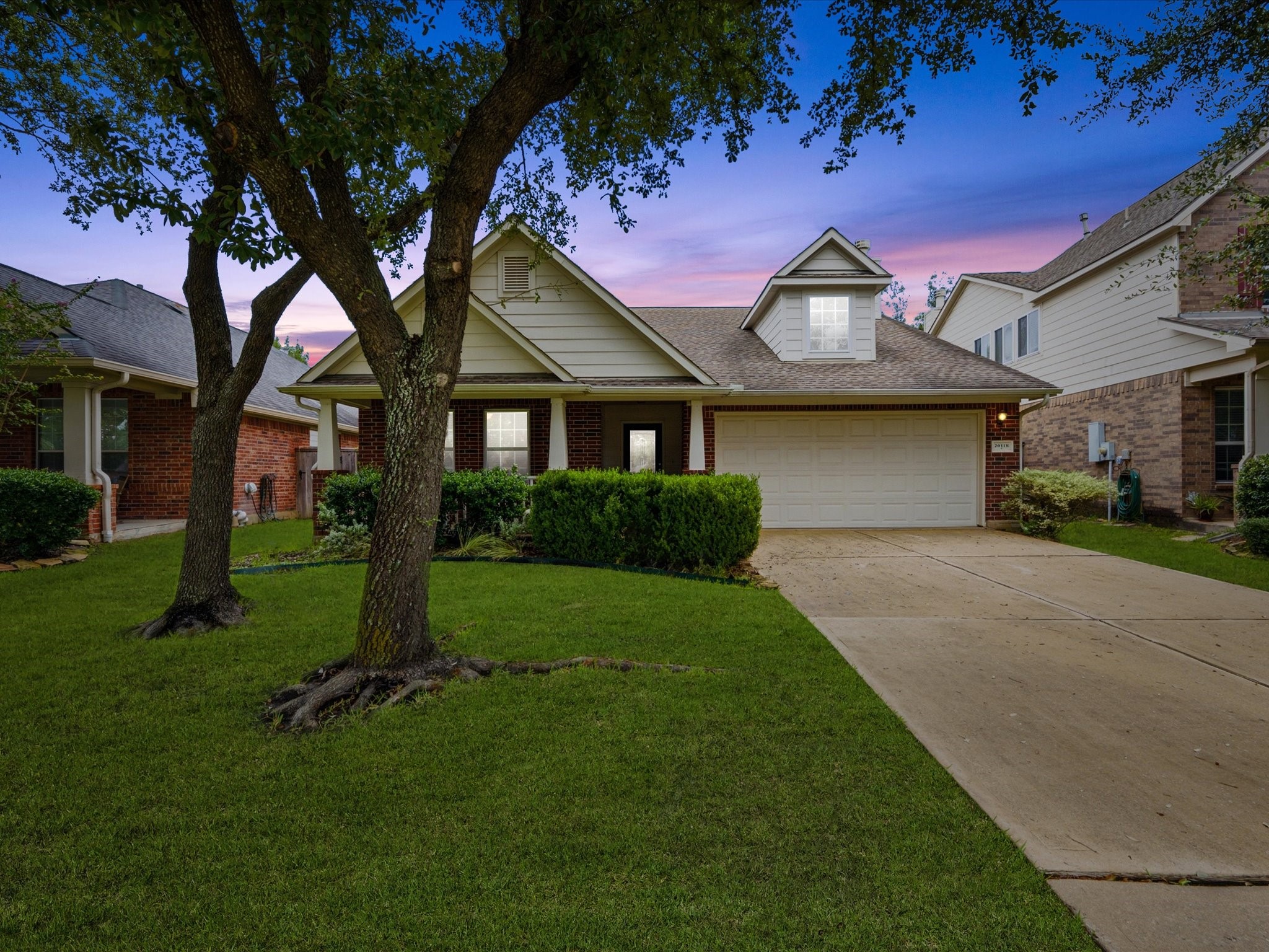 Listing photo 1