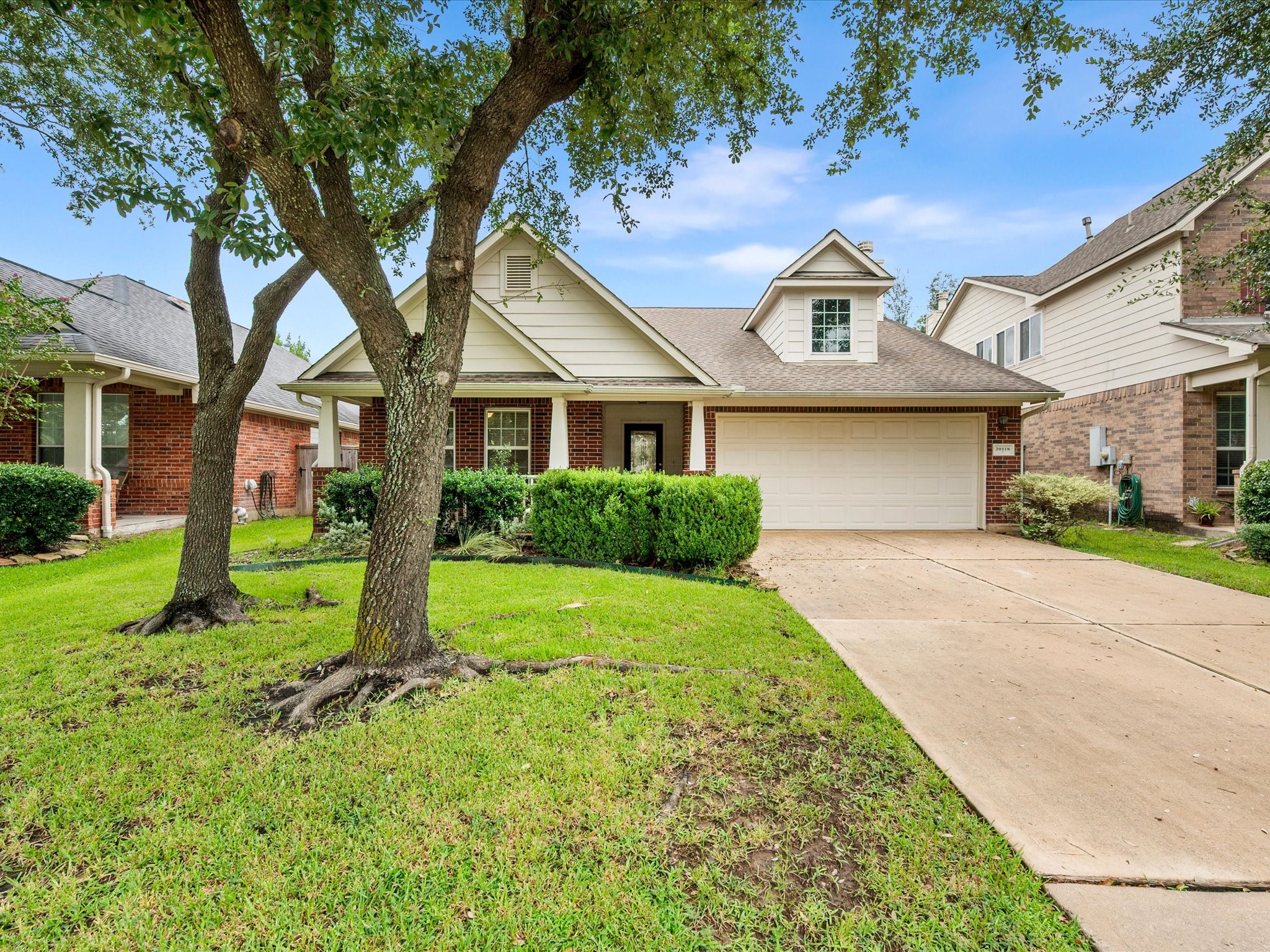 Listing photo 3