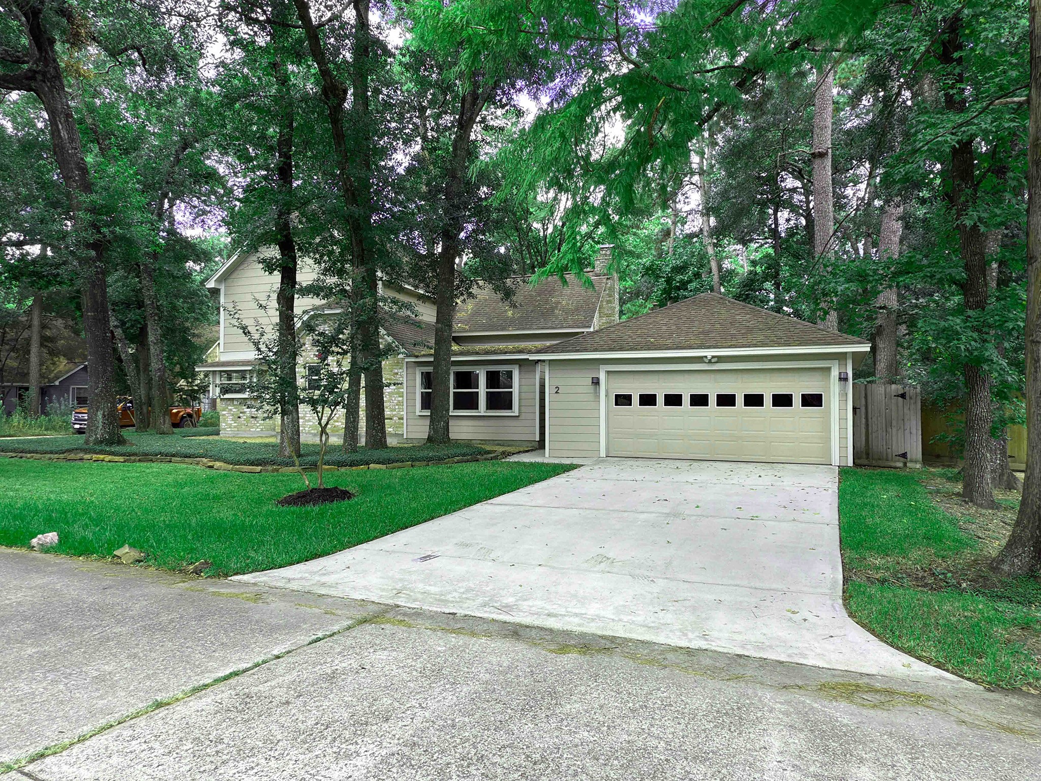 Listing photo 1