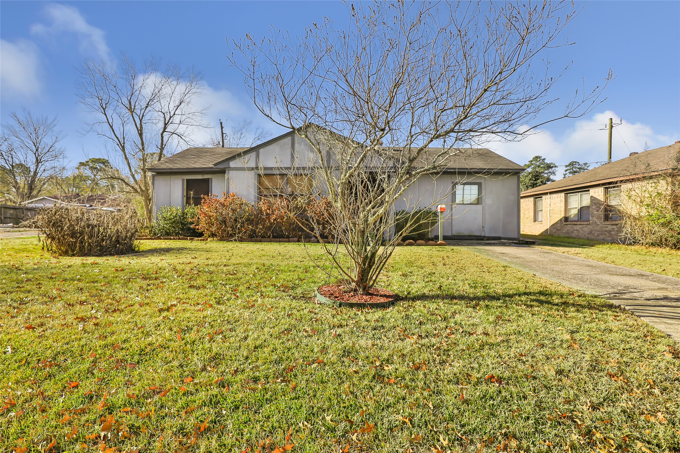 Listing photo 1