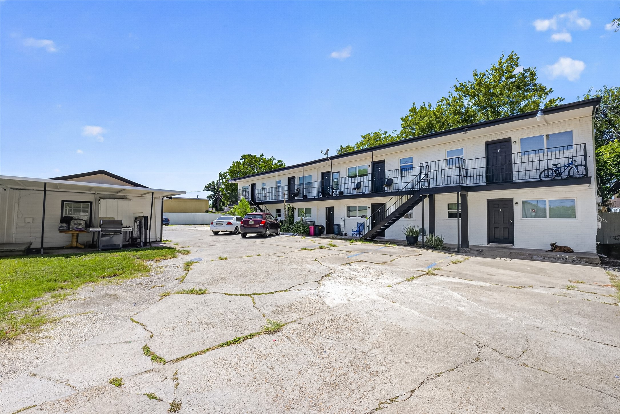 Listing photo 5