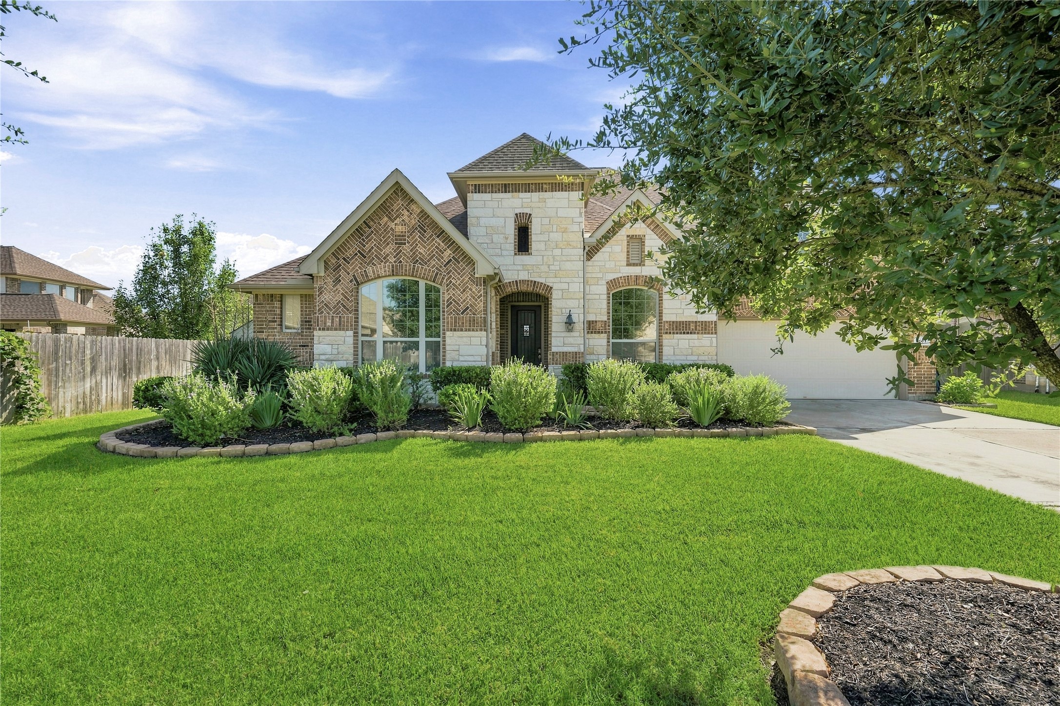 Listing photo 1