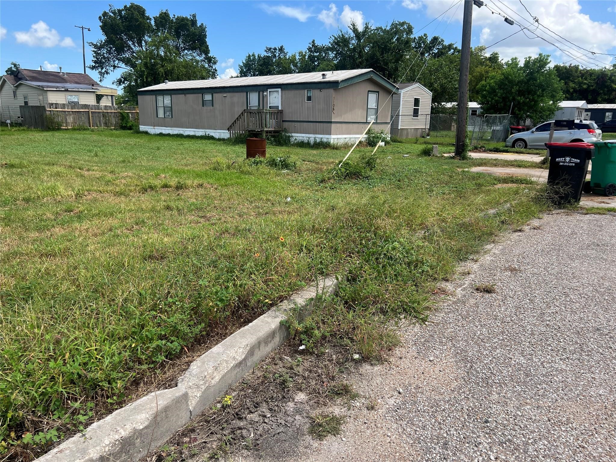 Listing photo 1