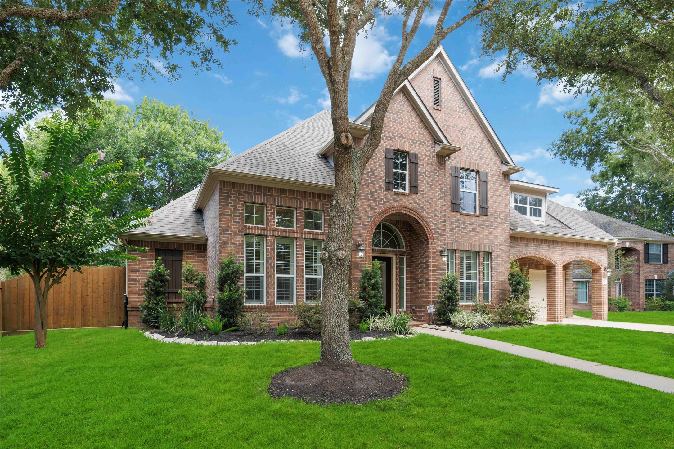 Listing photo 3