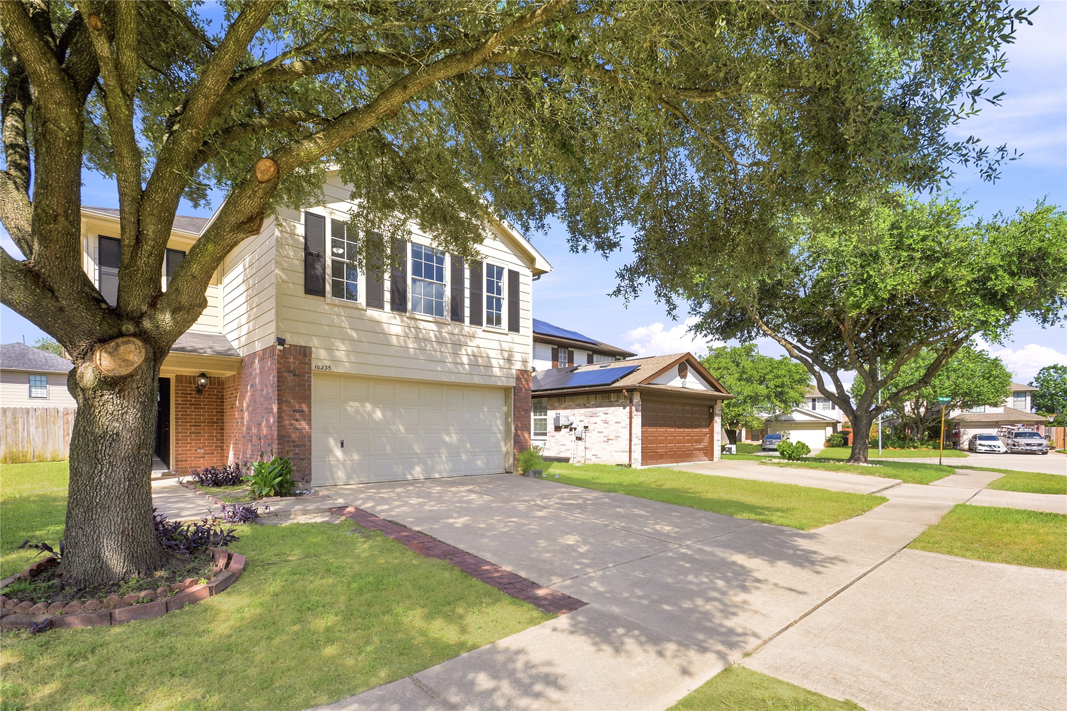 Listing photo 3
