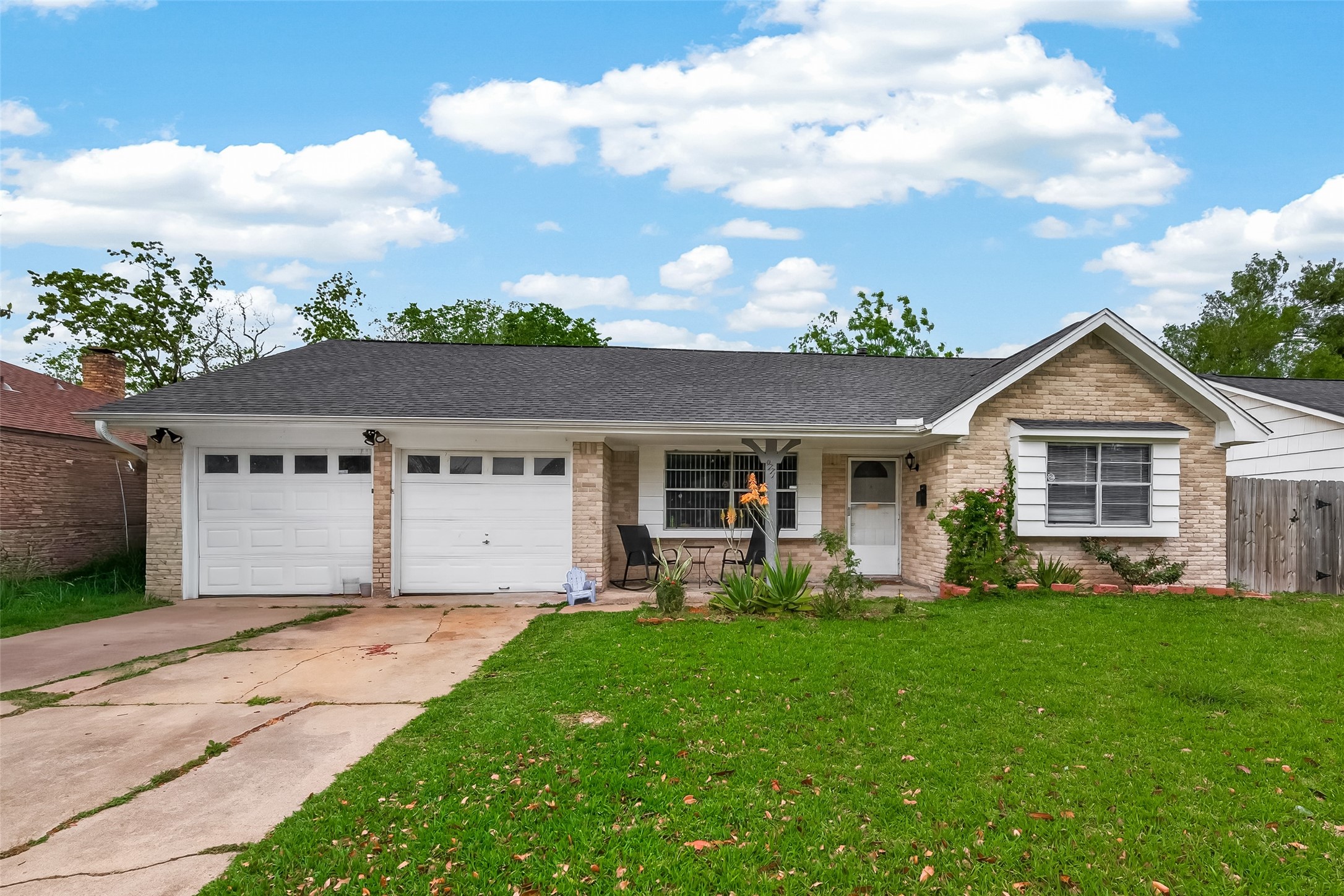 Listing photo 1