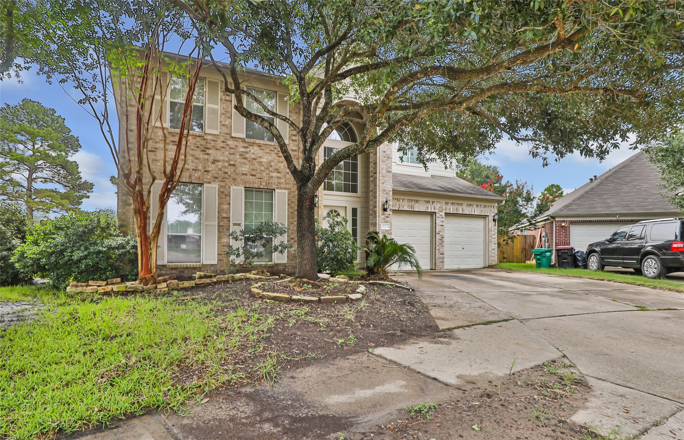 Listing photo 2