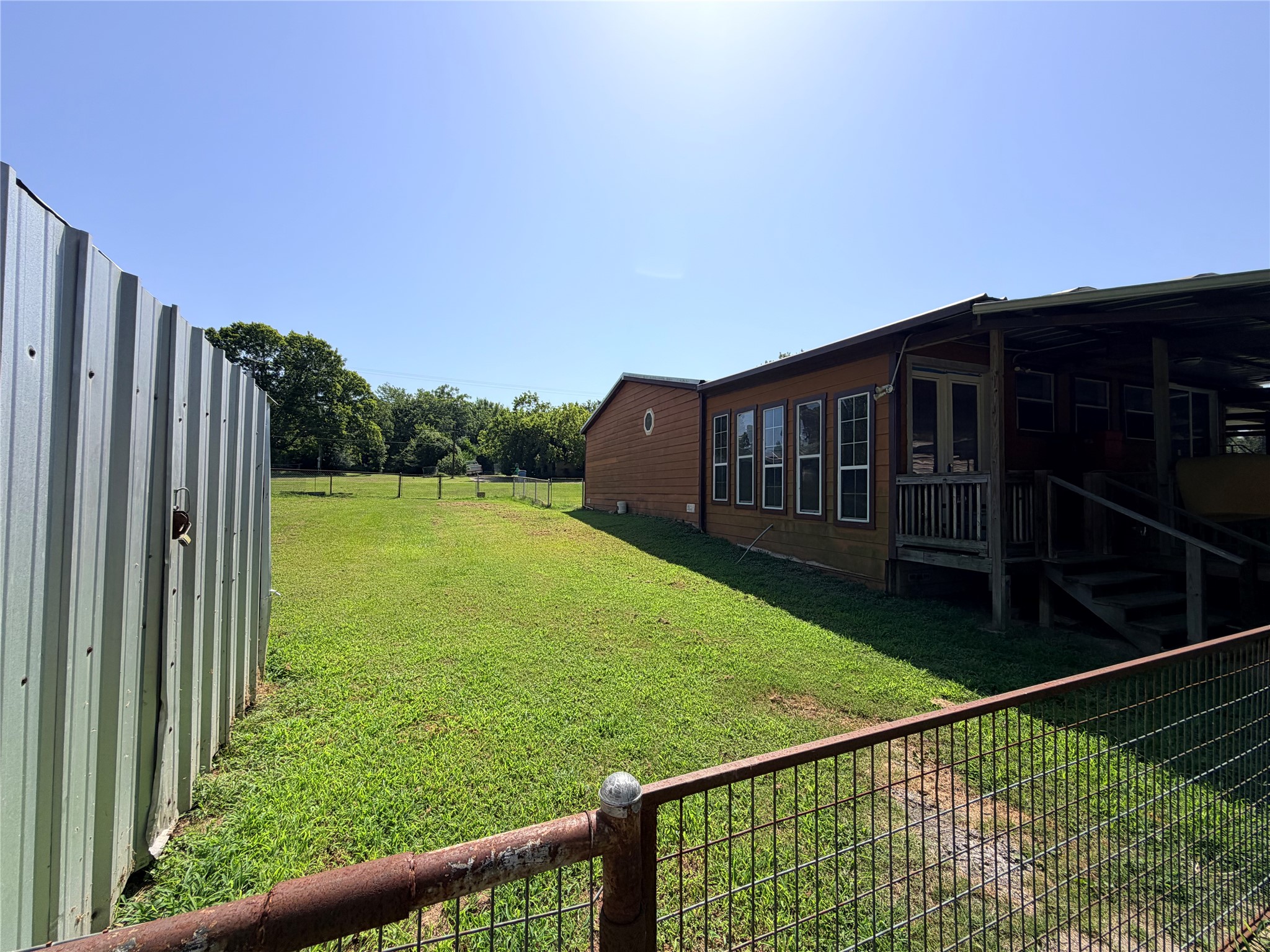 Listing photo 5