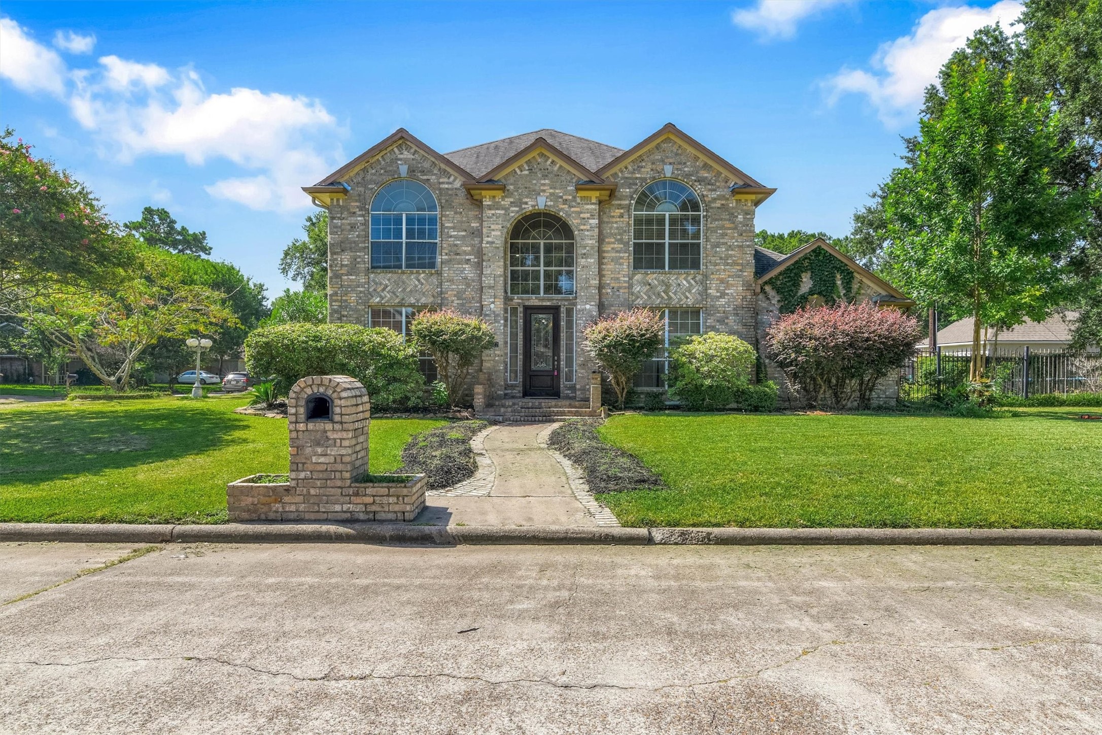 Listing photo 1