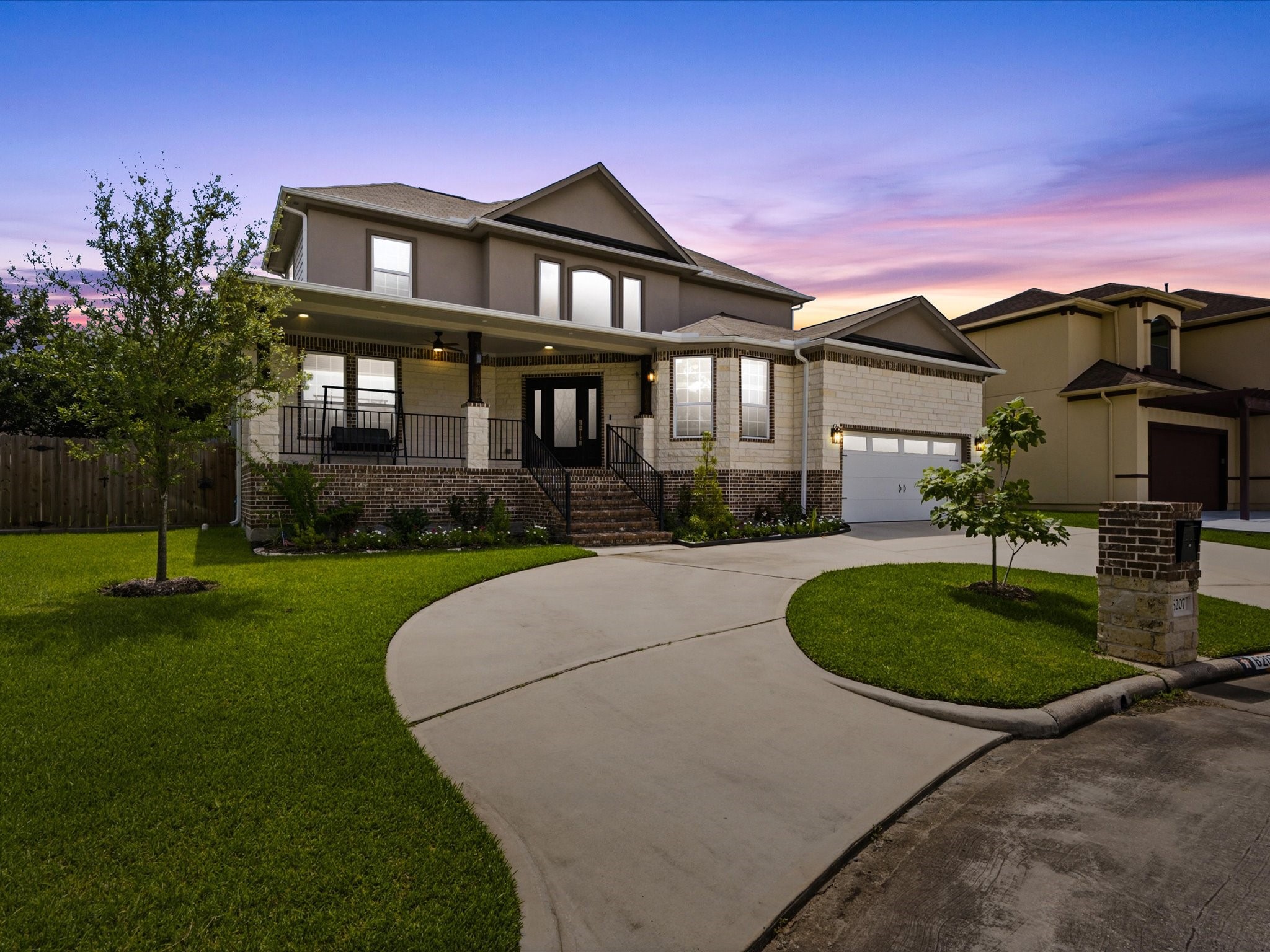 Listing photo 1