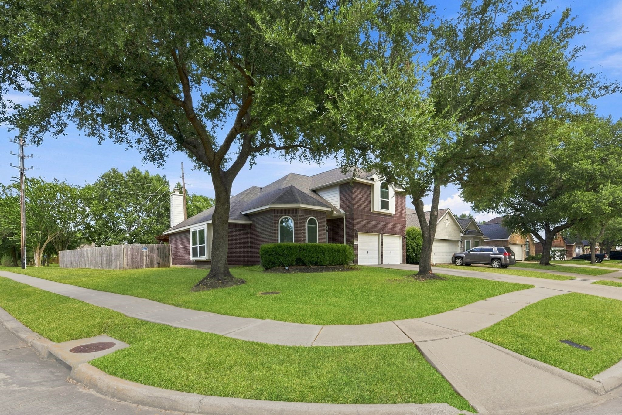Listing photo 2