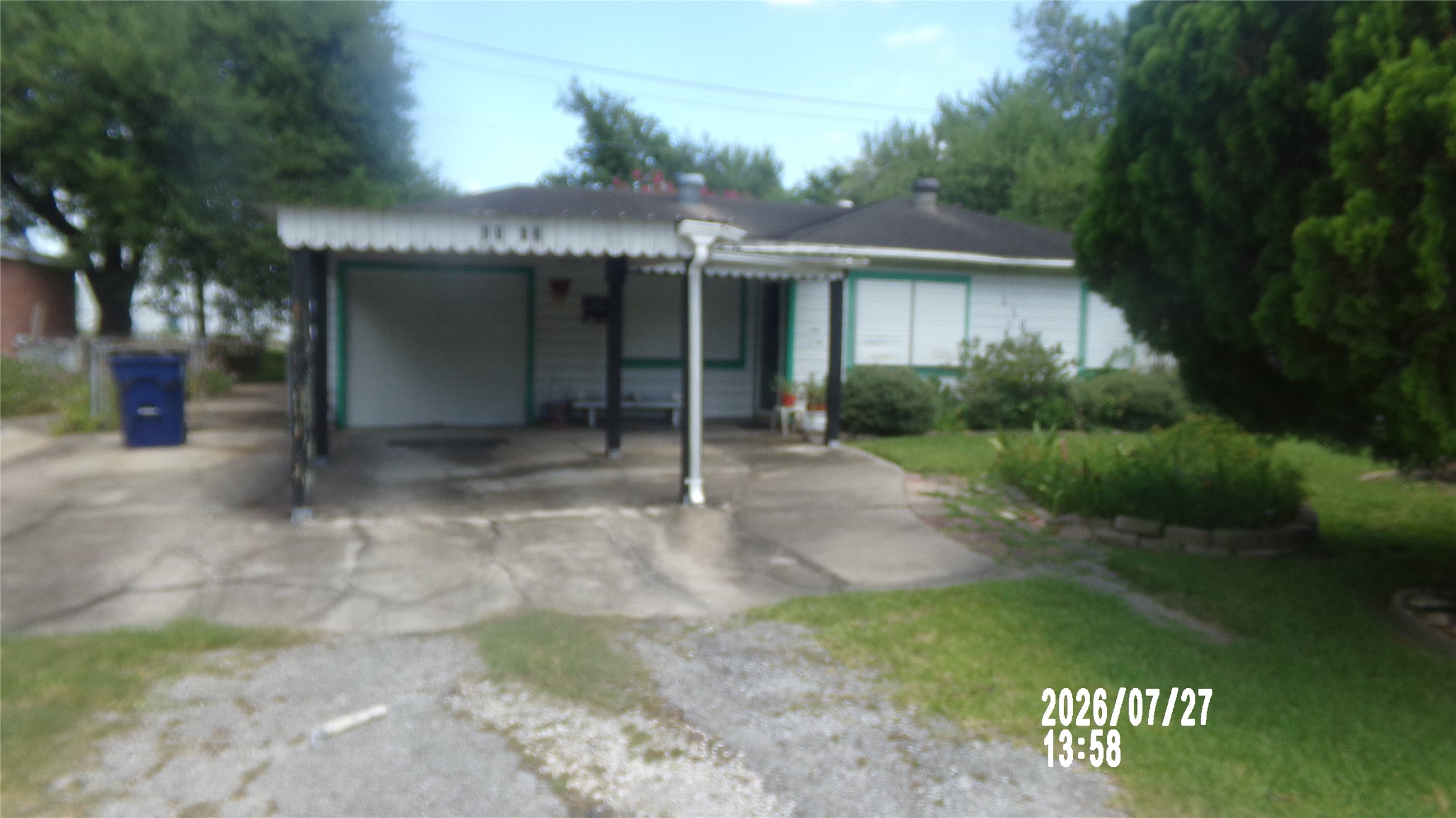 Listing photo 5