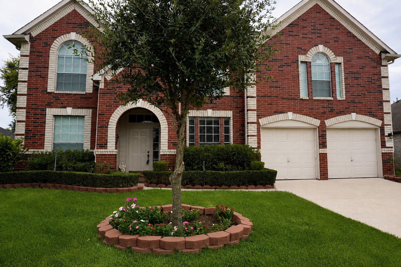 Listing photo 4