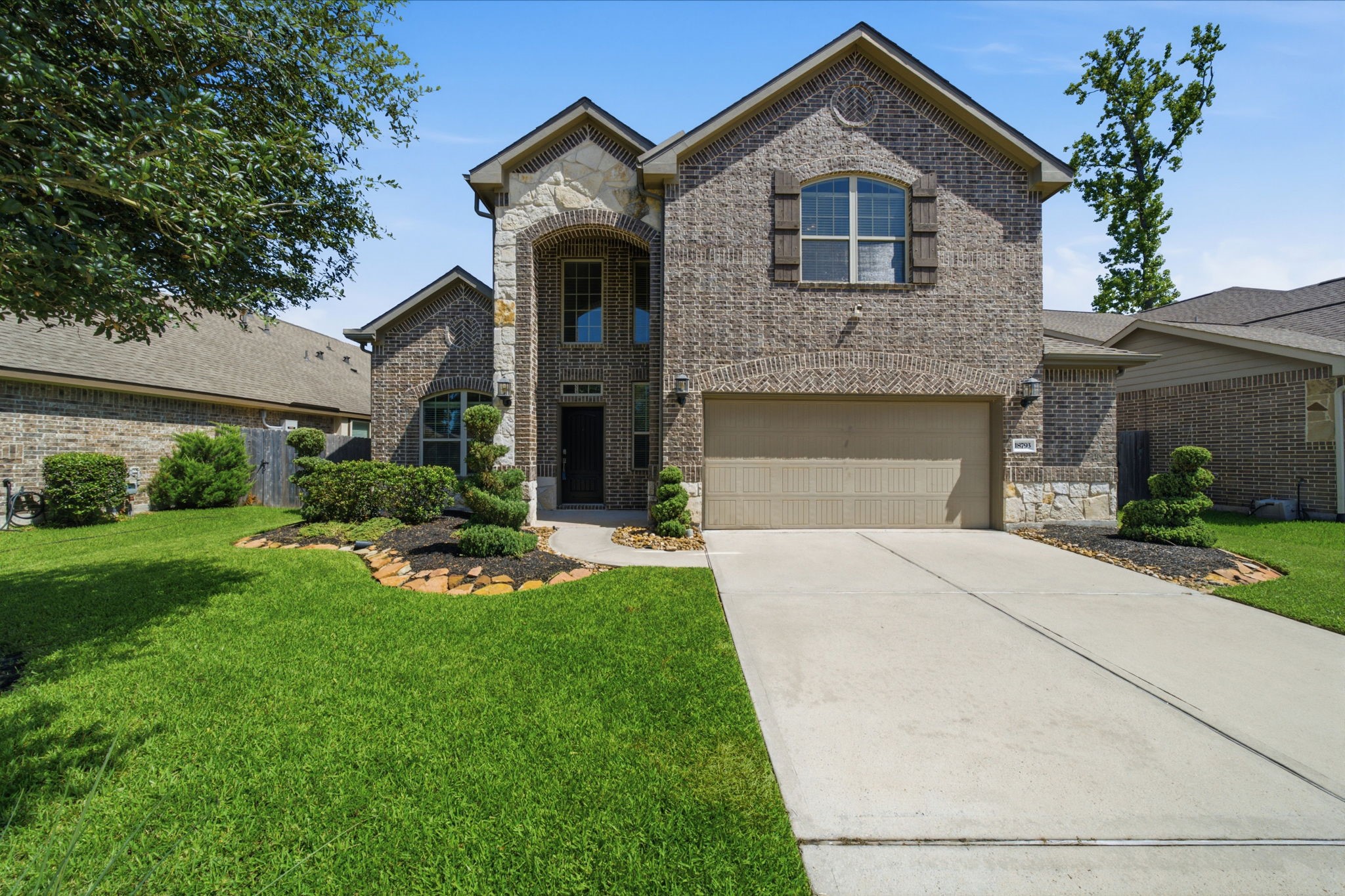 Listing photo 1