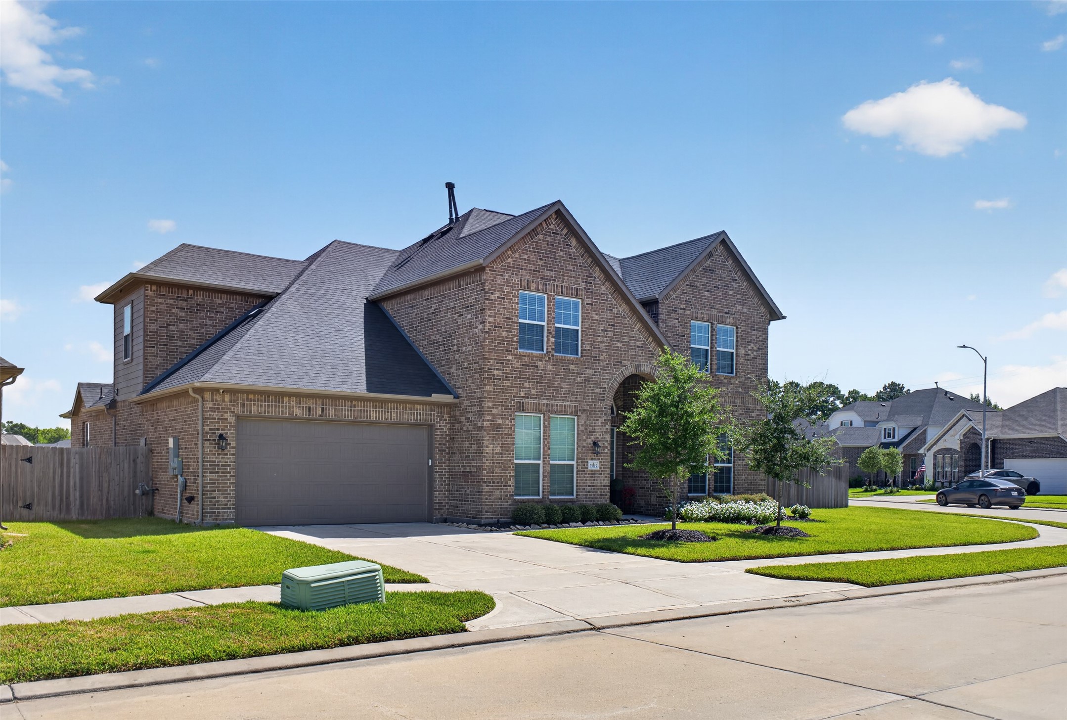 Listing photo 1