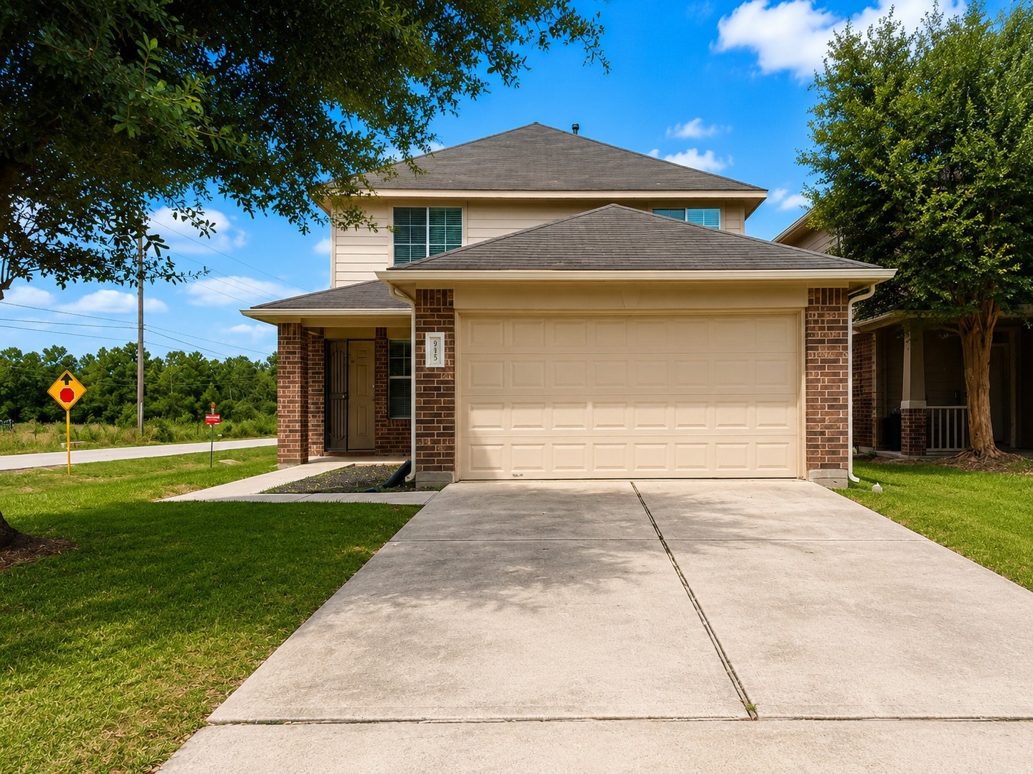 Listing photo 1