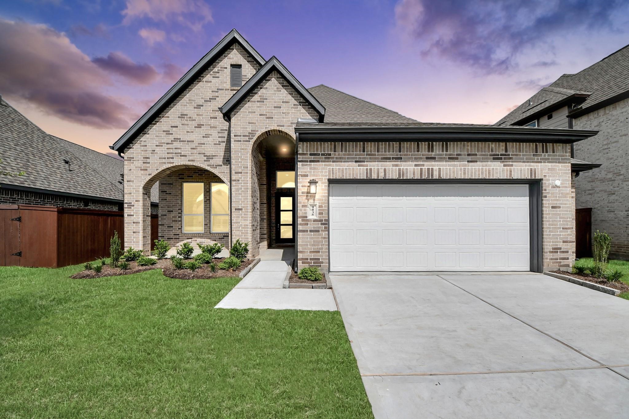 Listing photo 1