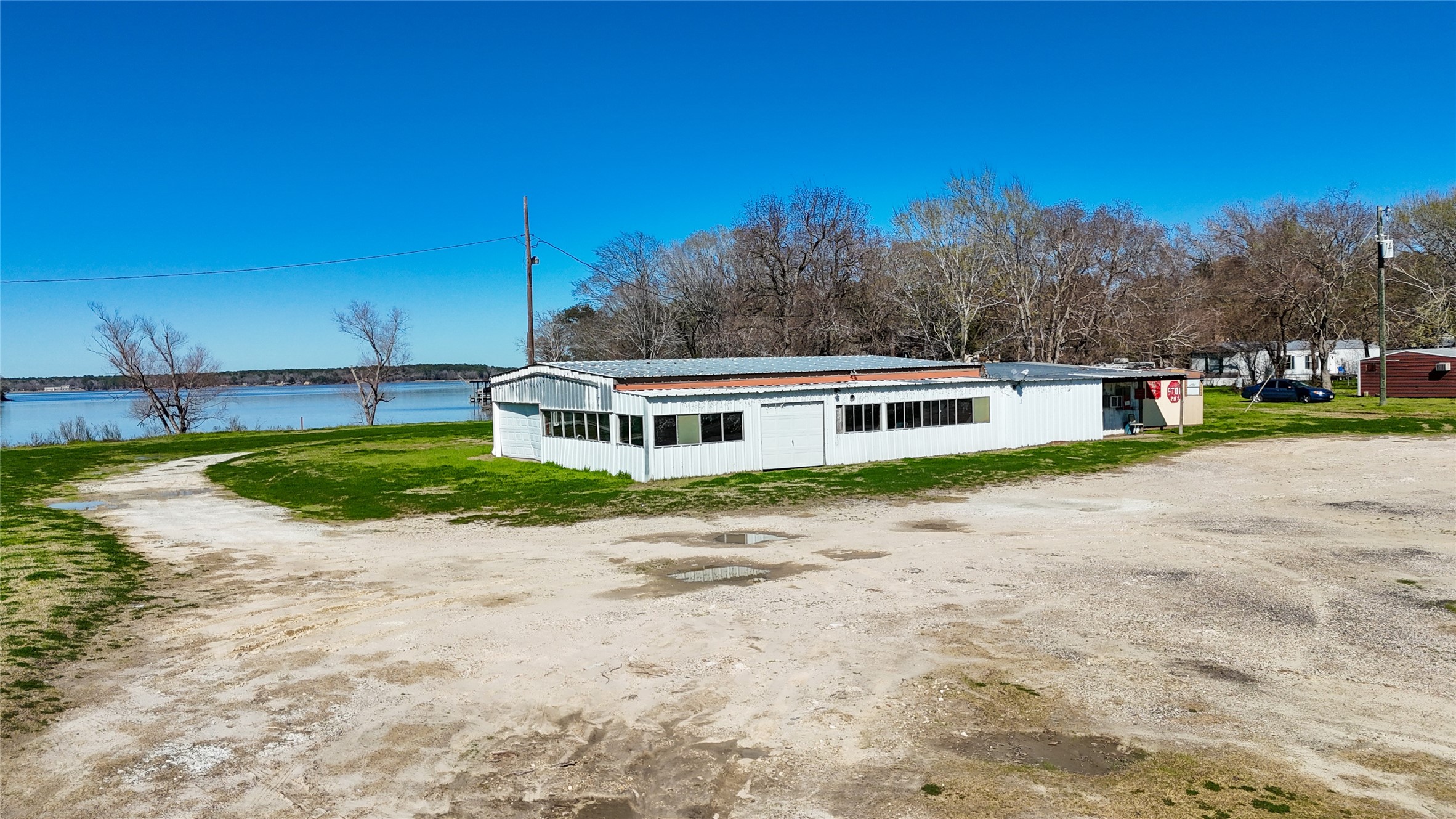 Listing photo 4