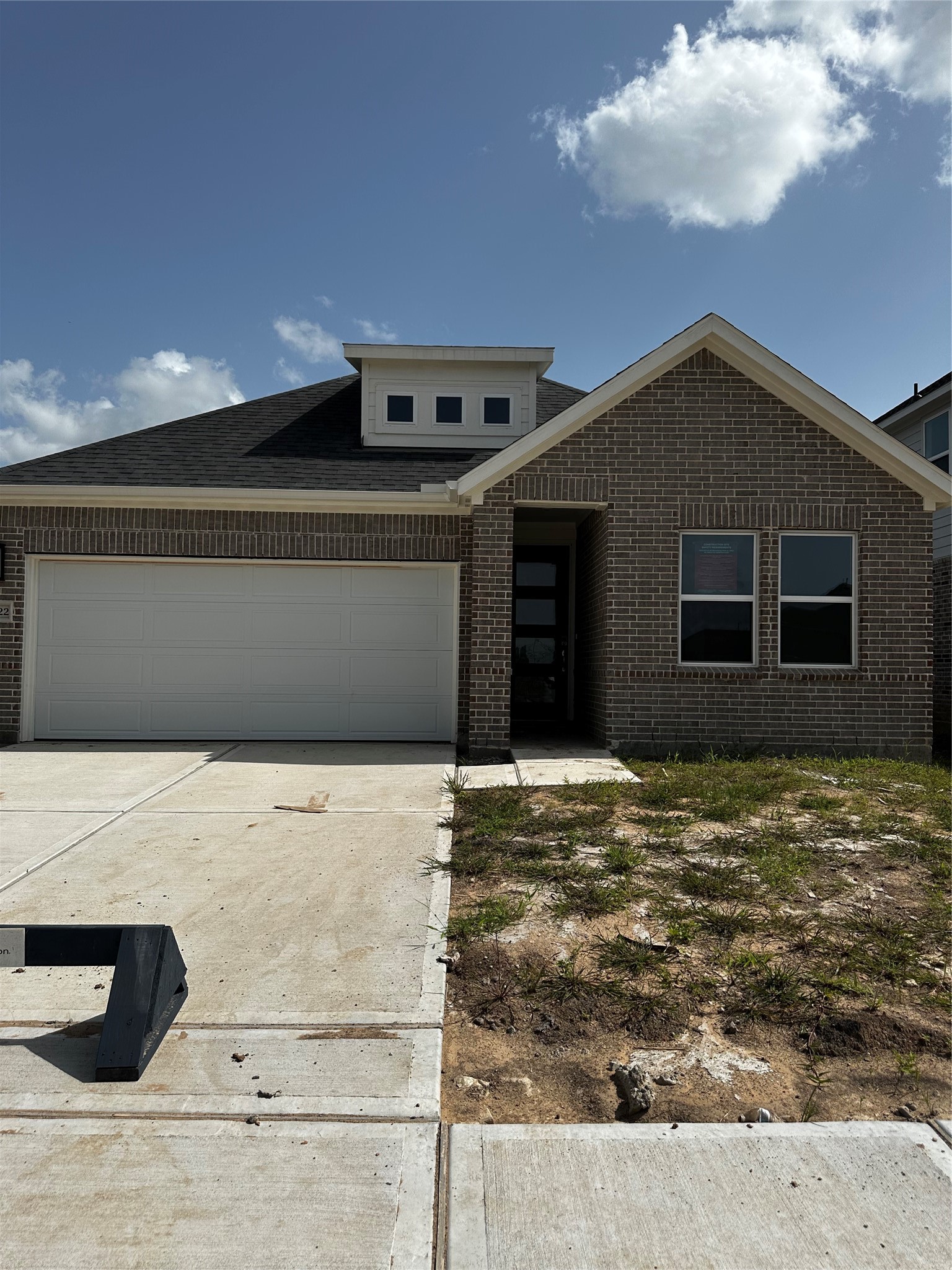 Listing photo 1