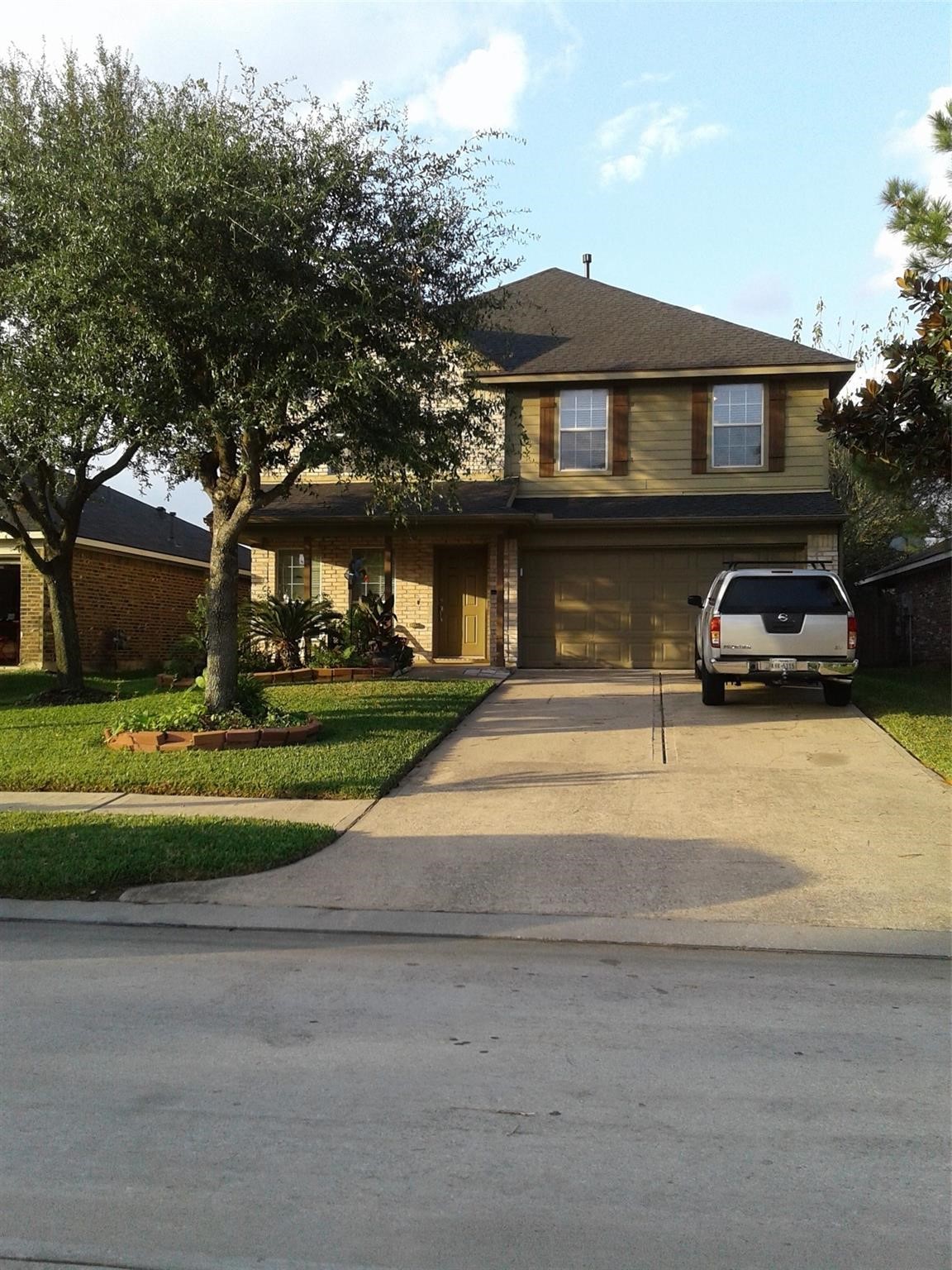 Listing photo 1