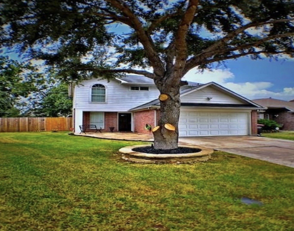 Listing photo 2