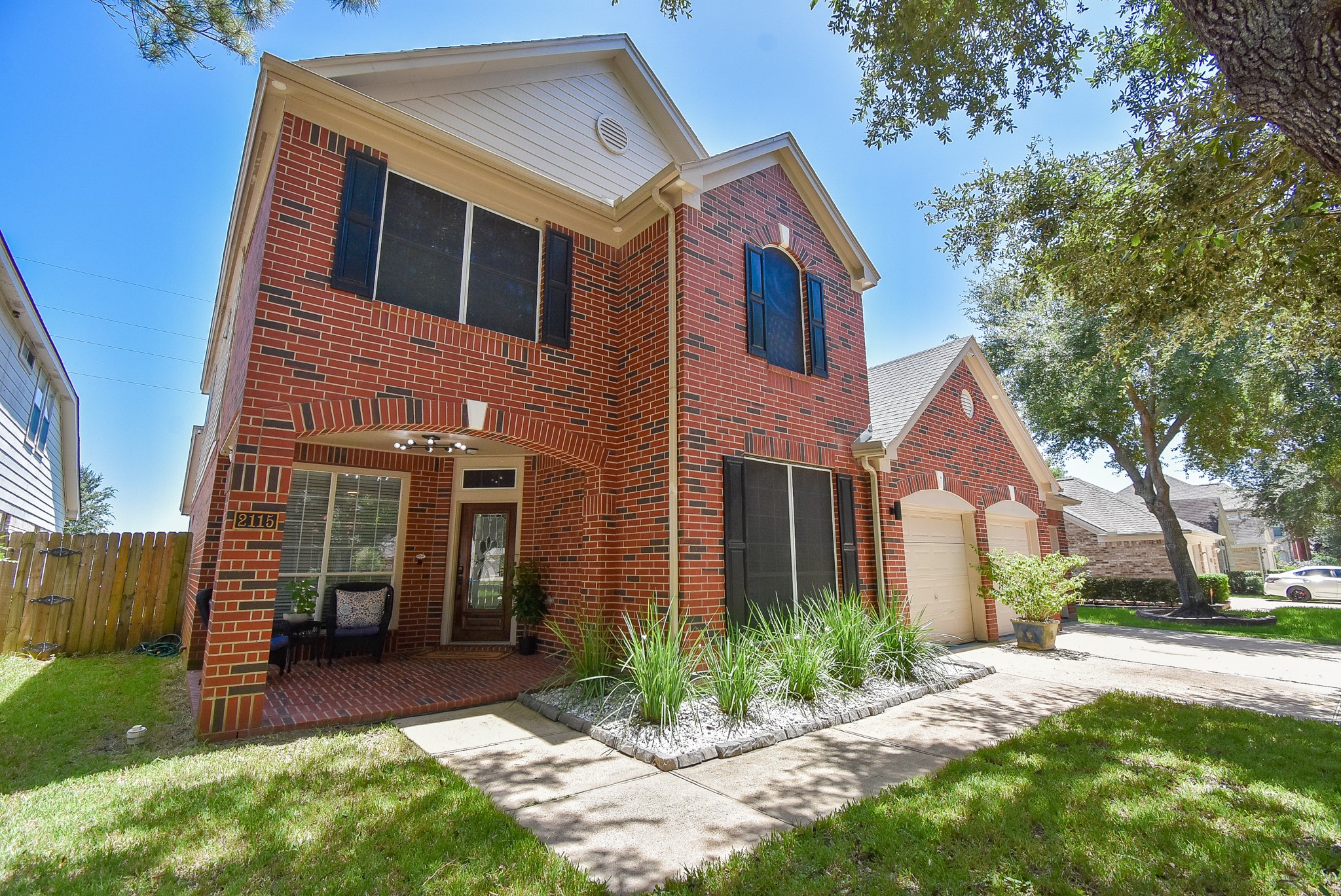 Listing photo 1