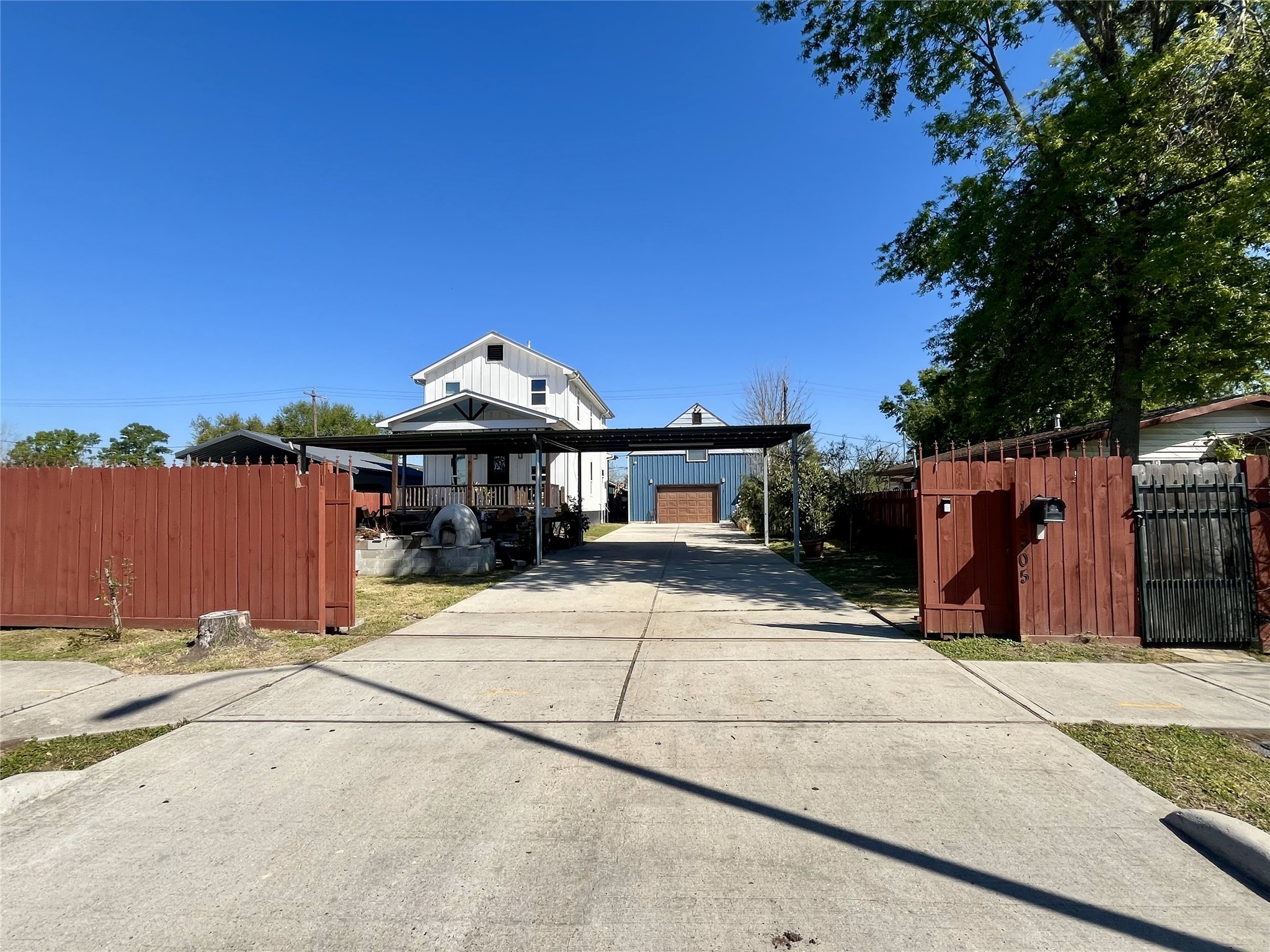 Listing photo 1