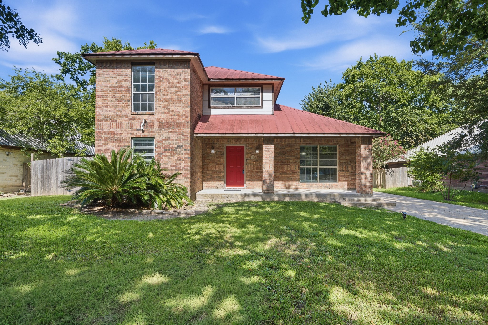 Listing photo 1