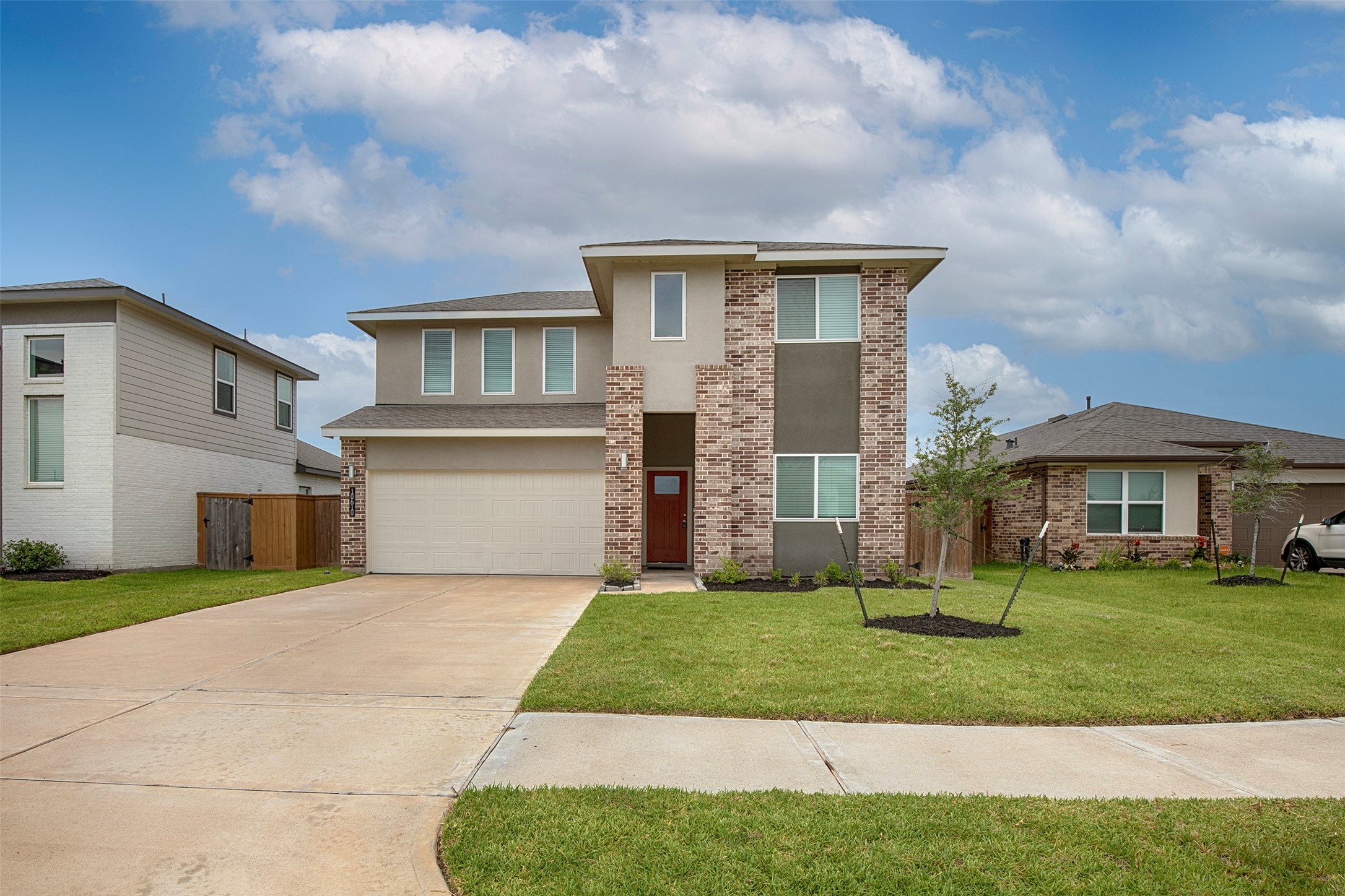 Listing photo 1