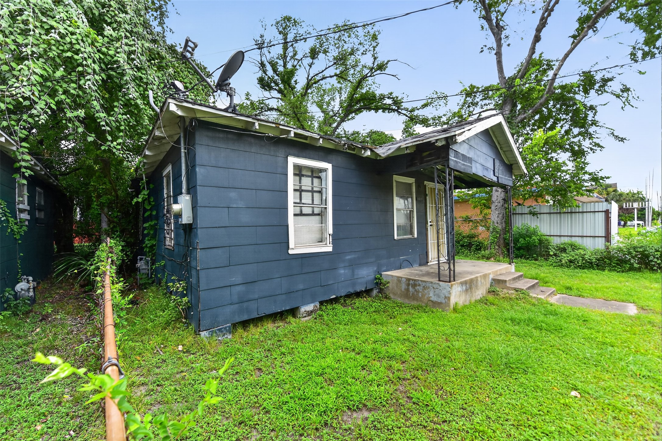 Listing photo 1