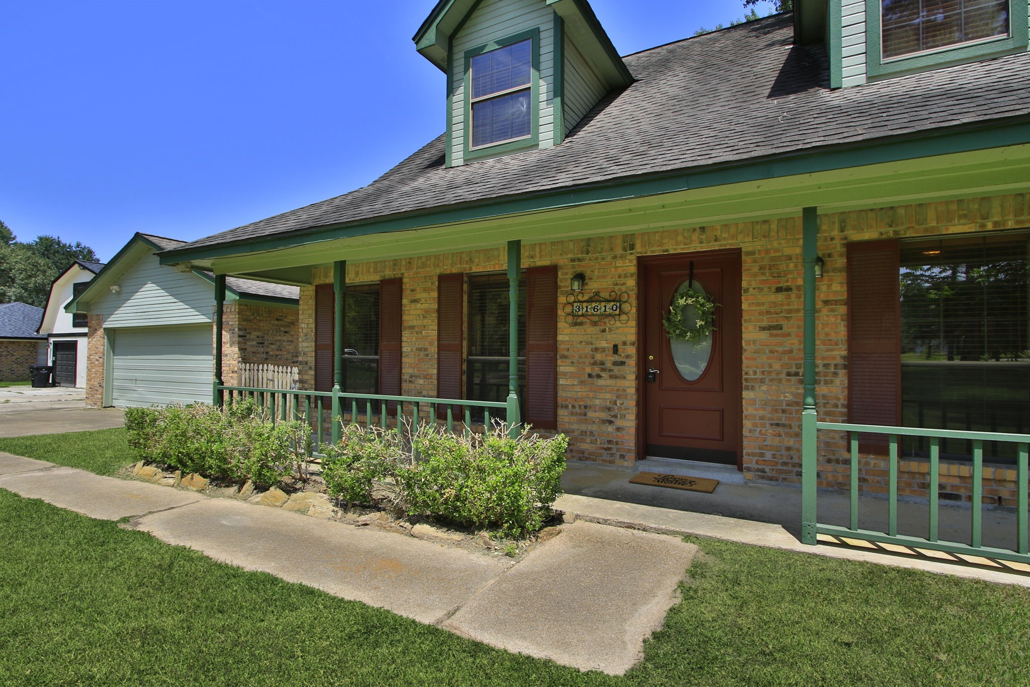 Listing photo 1