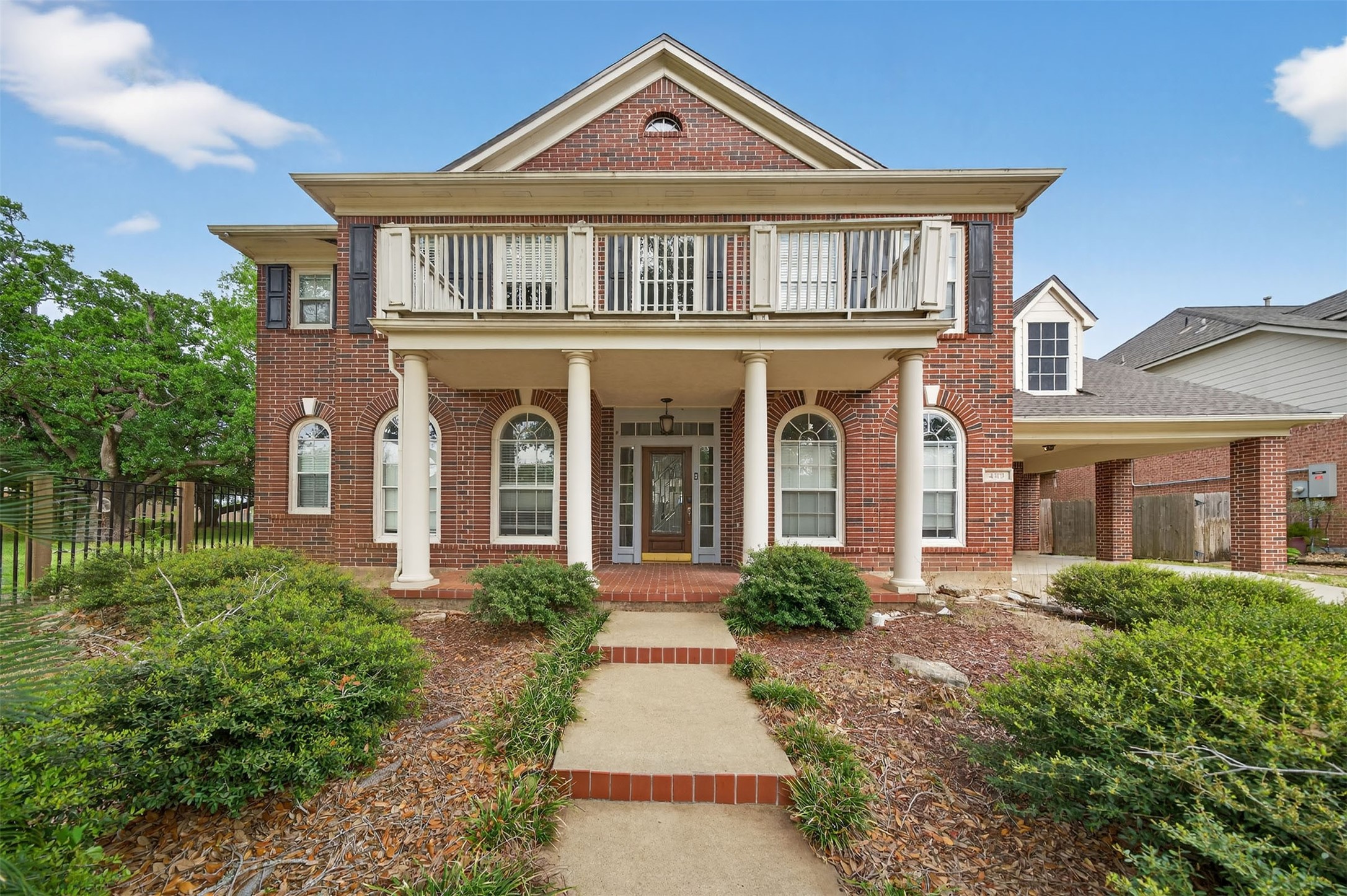Listing photo 1