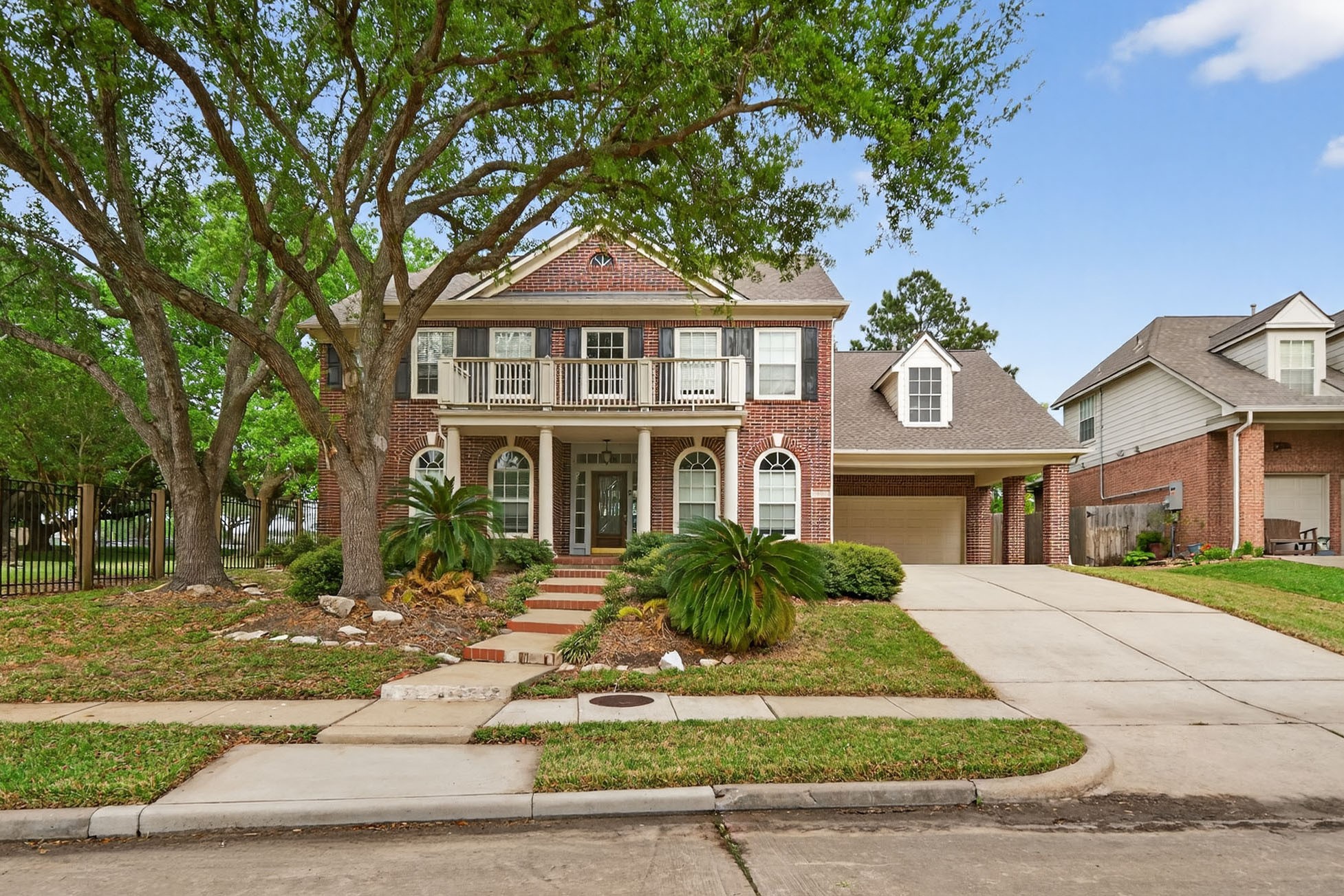 Listing photo 1